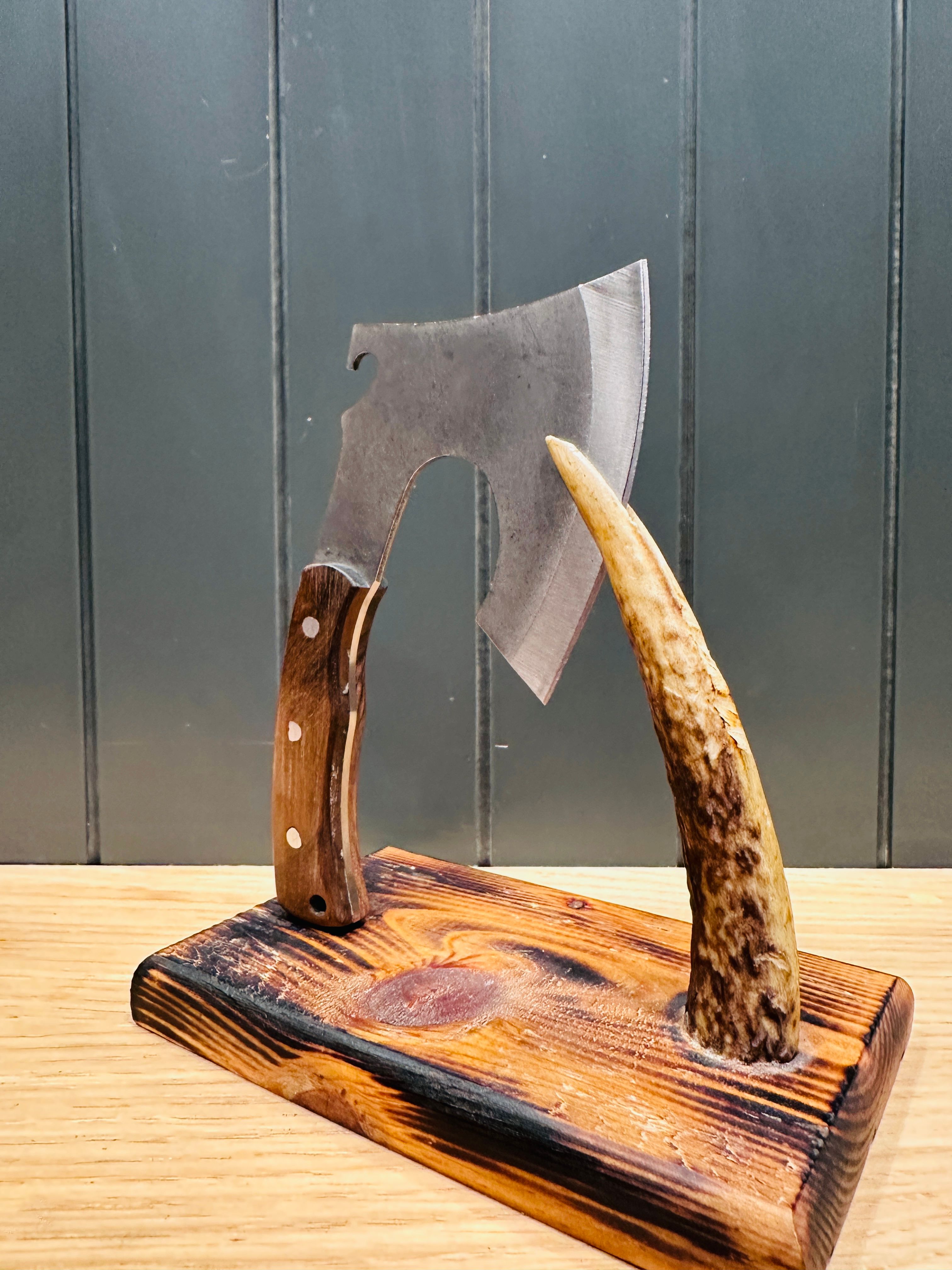 HOBBİT AXE