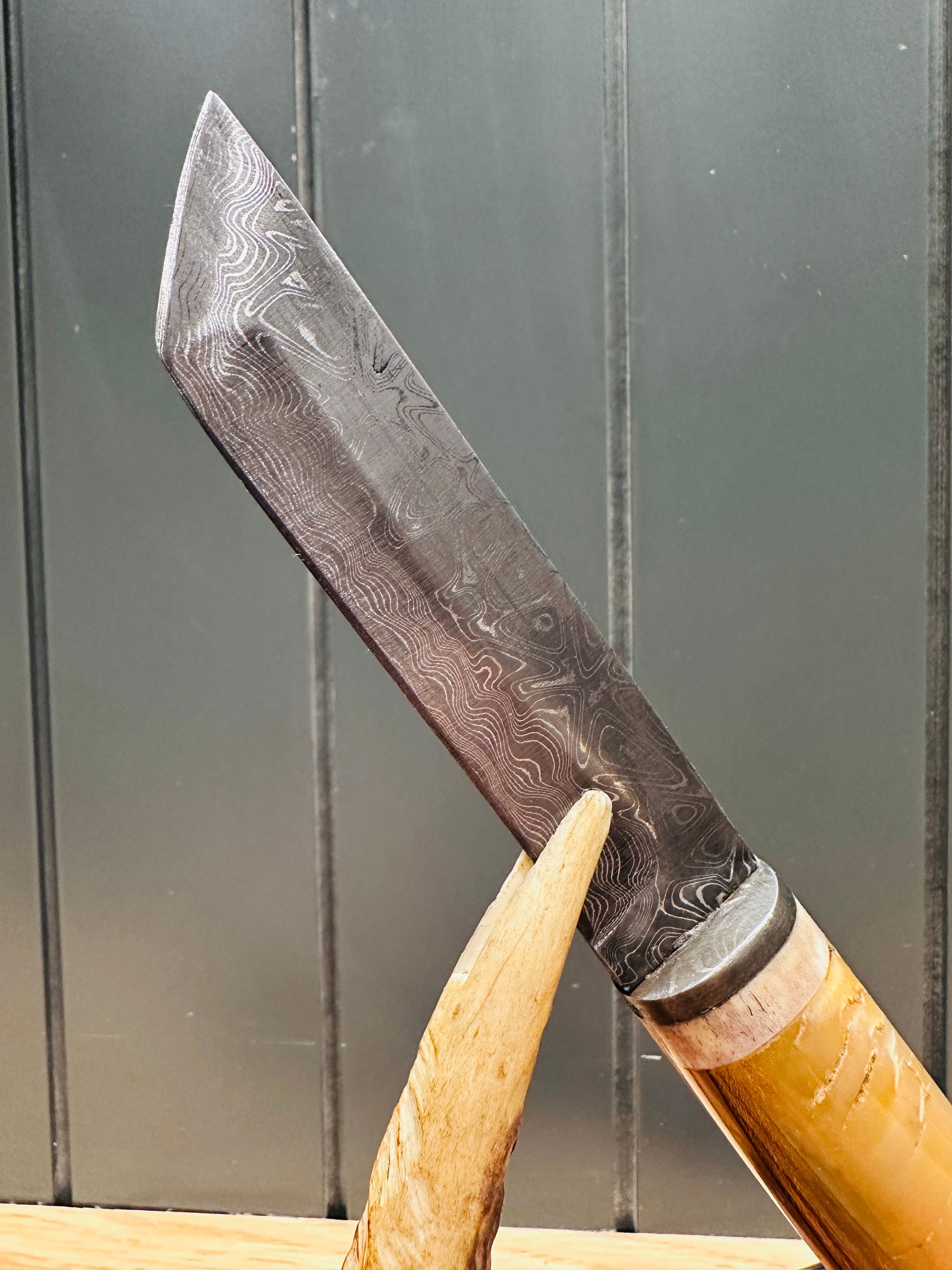 DAMASCUS TANTO
