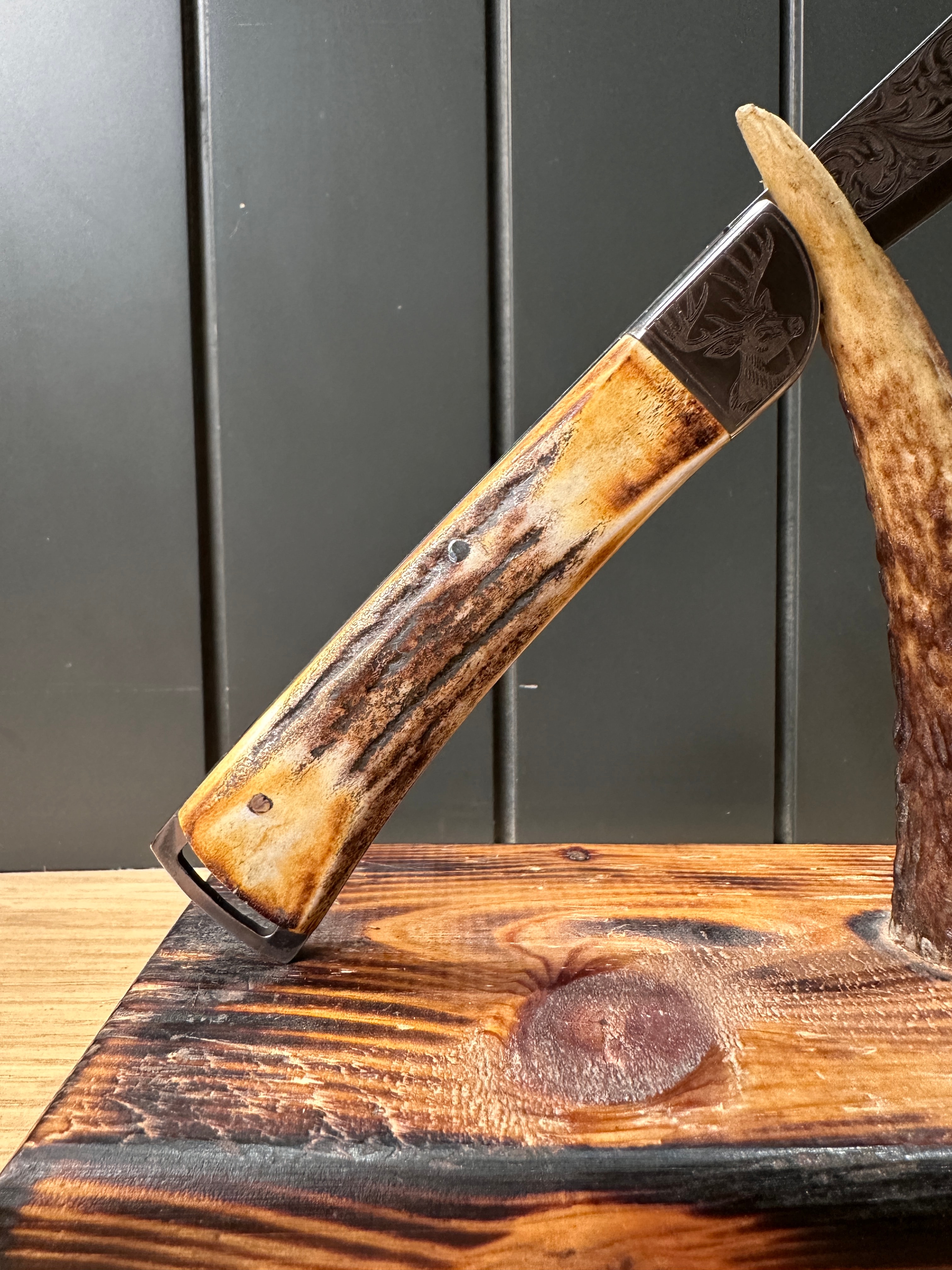 HANDCRAFT BLADE