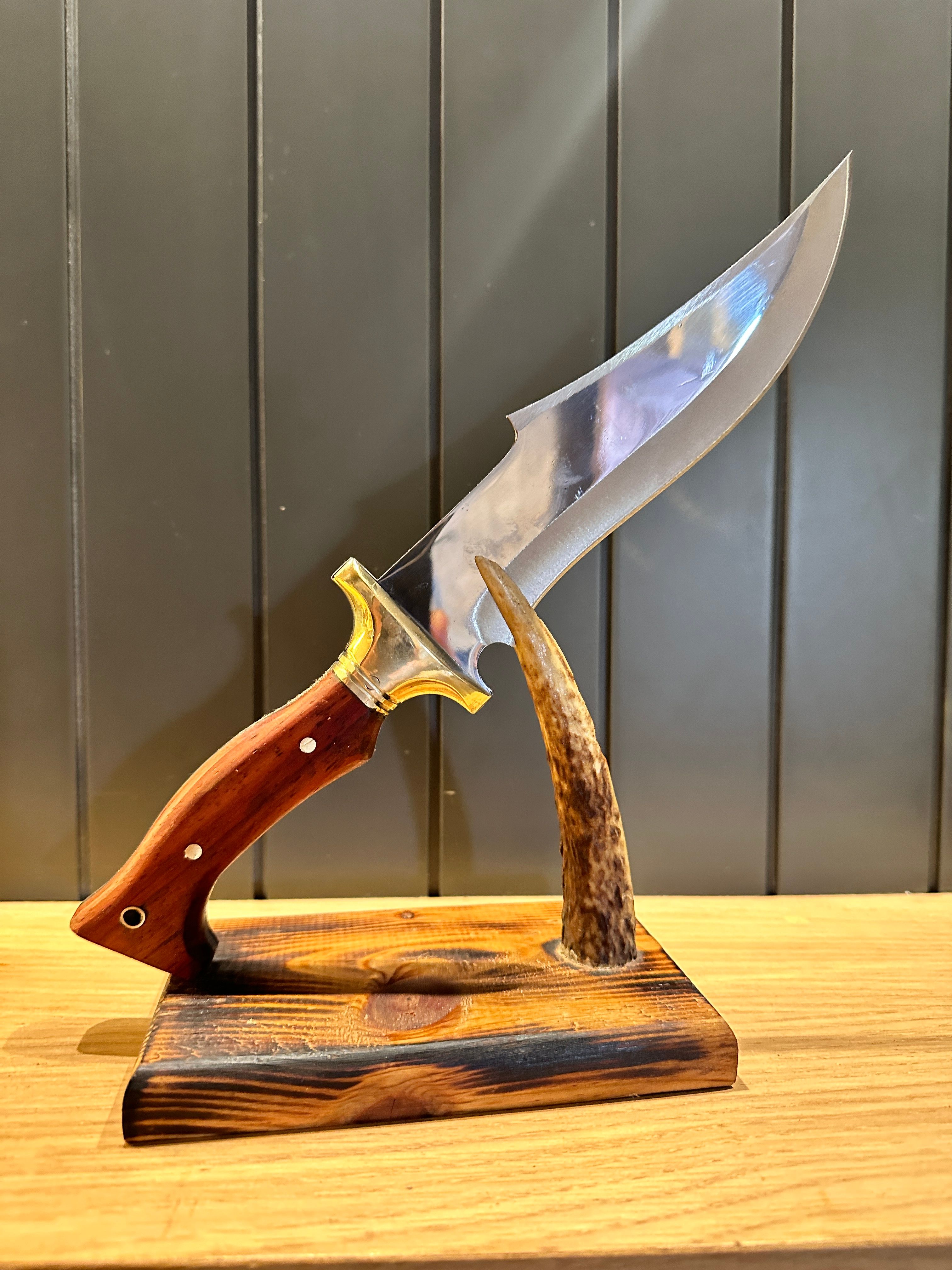 Corrugated Hunter Knife