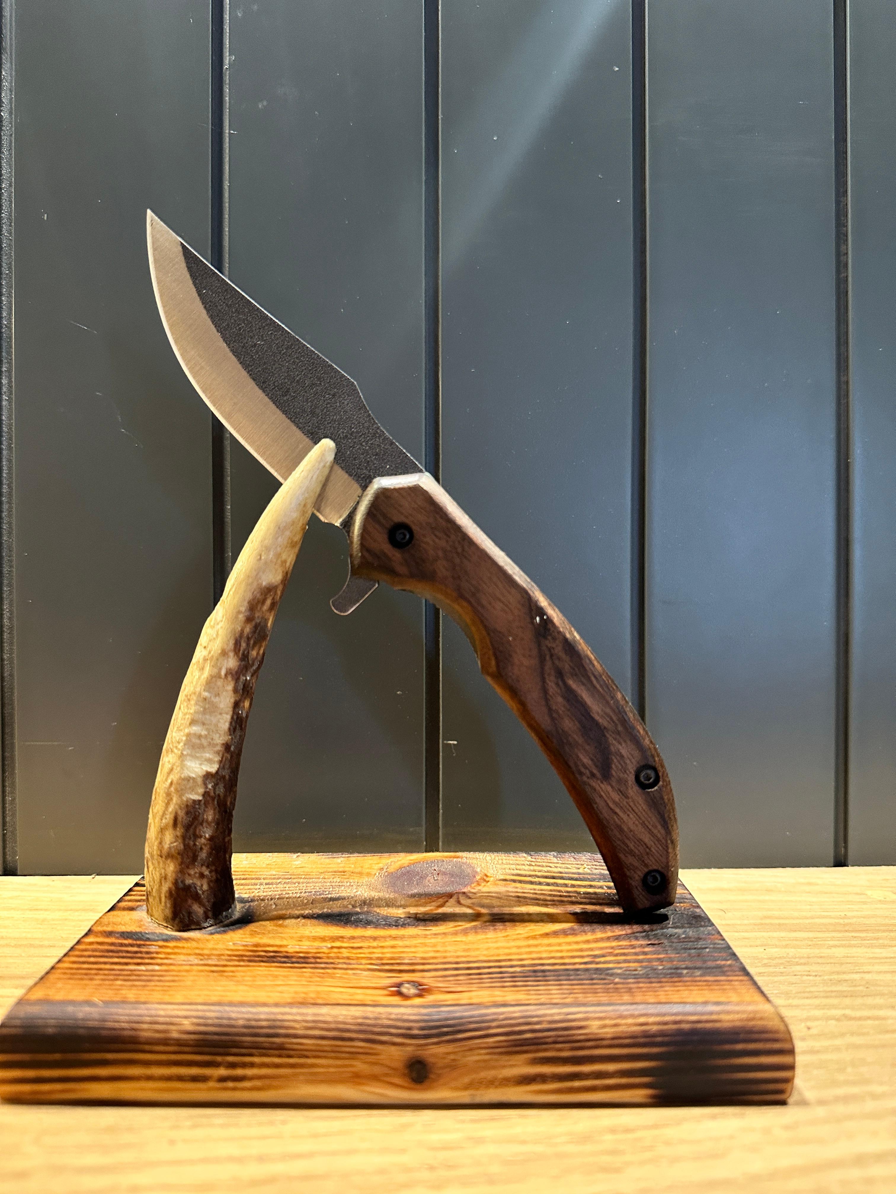 Timber Grip Pocket Knife