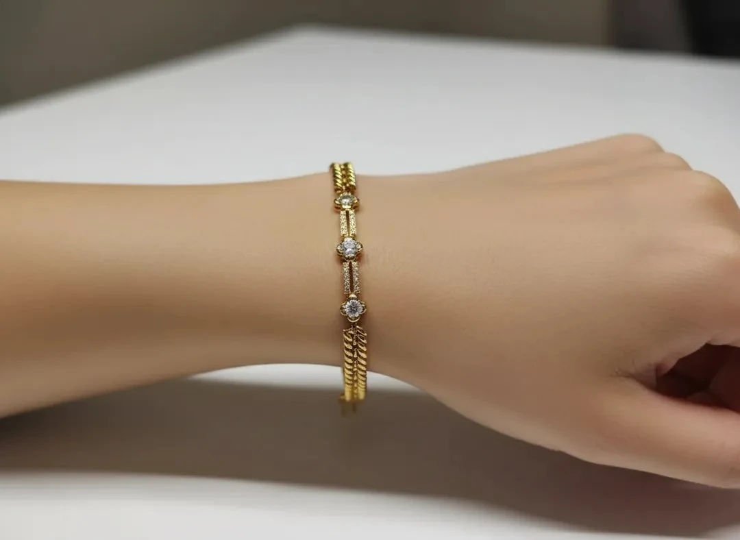 Zirkon Detaylı İkili Halat Zincir Bileklik Altın Rengi Burgu Model