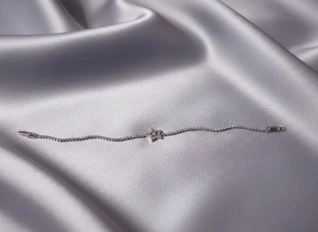 Yıldız Detaylı Zirkon Taşlı Su Yolu Bileklik Gümüş Rengi