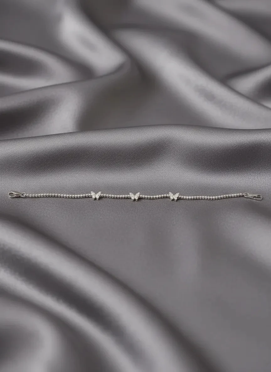 Kelebek Detaylı Zirkon Taşlı Su Yolu Bileklik Gümüş Rengi Zarif