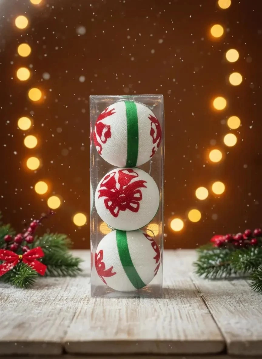 3'lü Beyaz Kırmızı Yeşil Ponpon Dokulu Yılbaşı Ağacı Süsü Seti