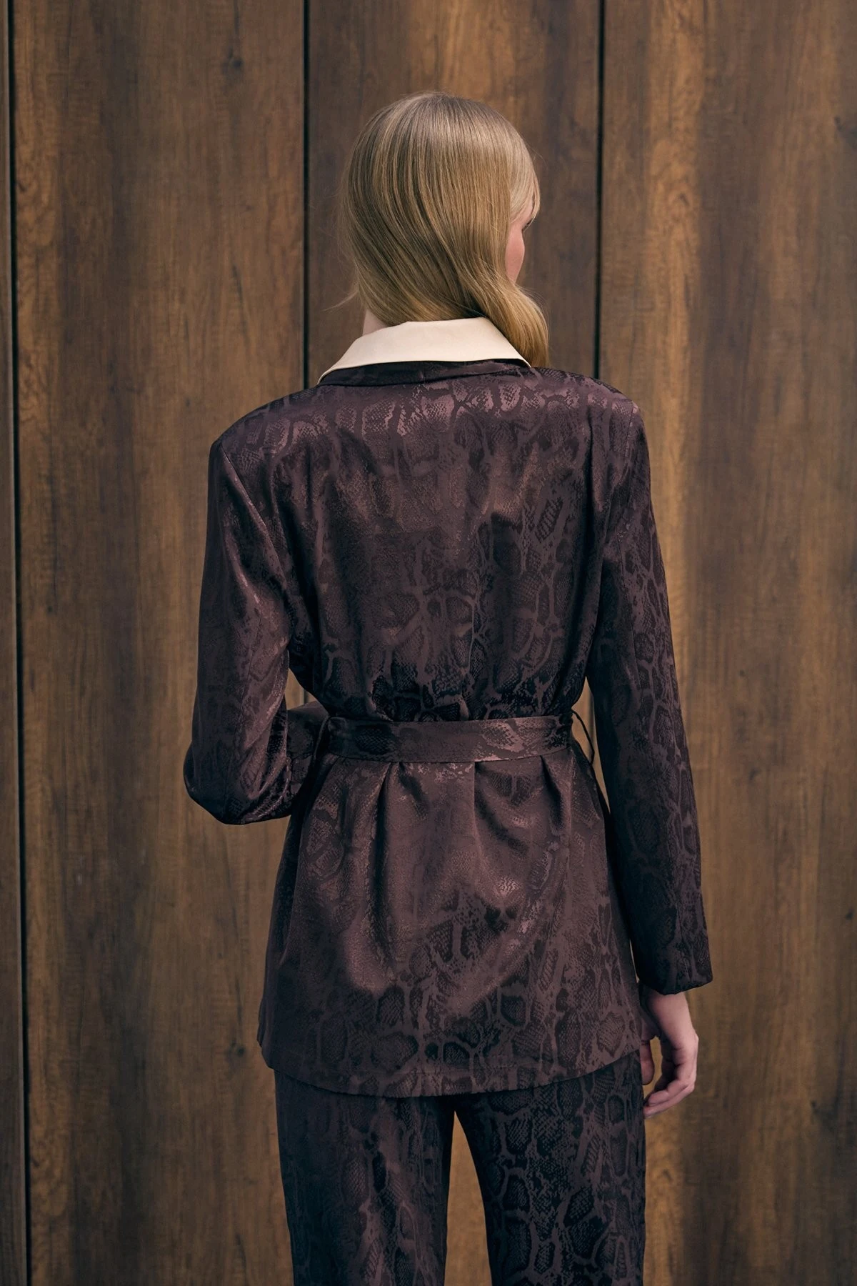 Yılan Desenli Uzun Ceket - Kahve