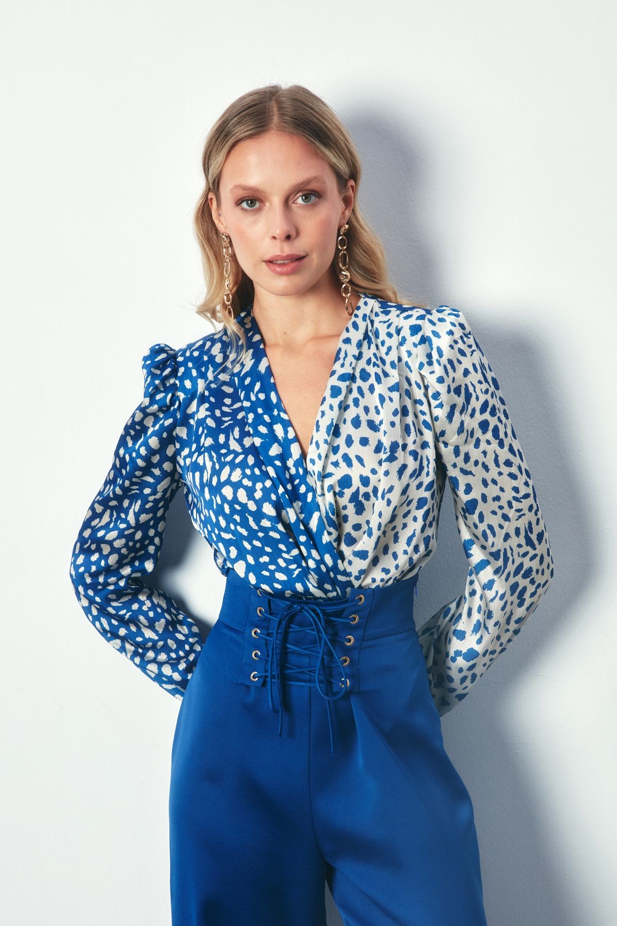 Kruvaze Desenli Bodysuit - EKRU-LACİVERT