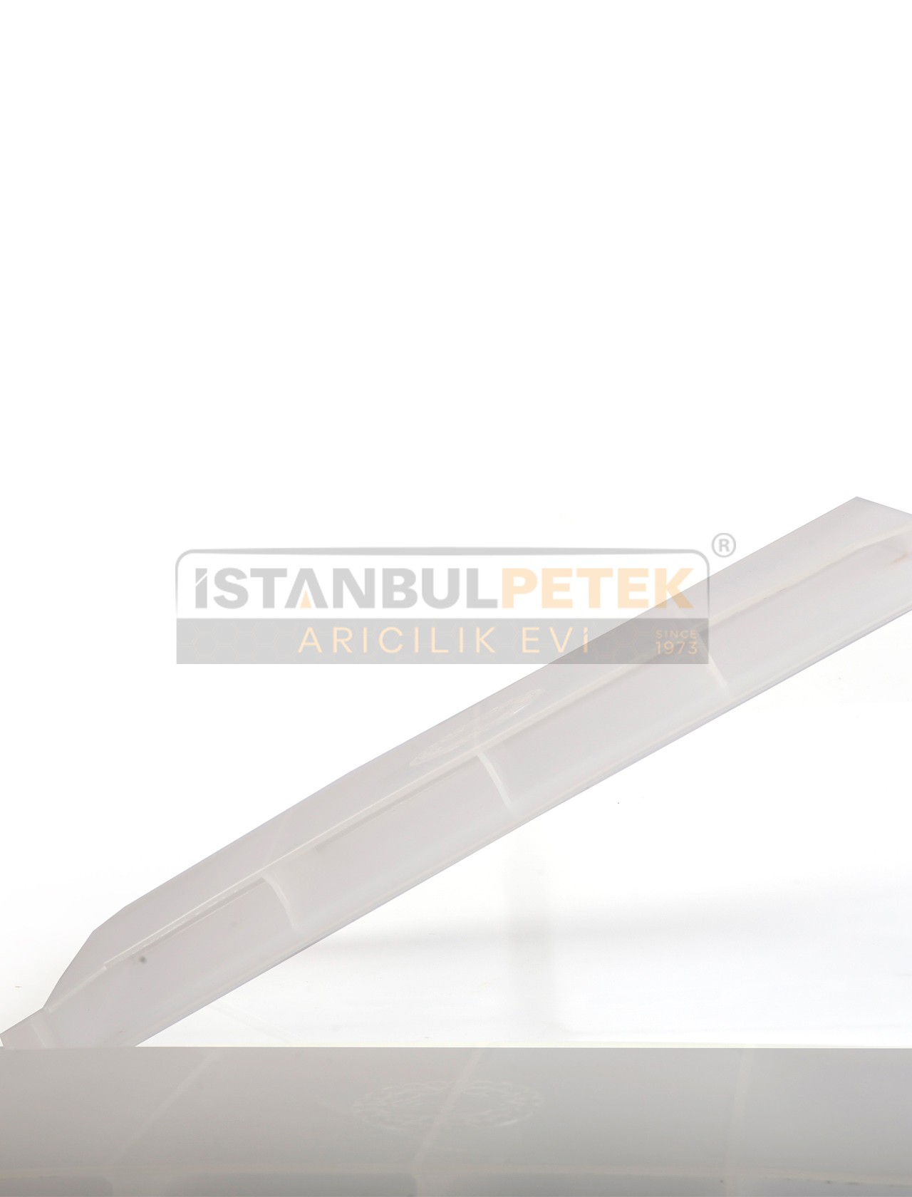 Partition Type Plastic Feeder 1st Quality