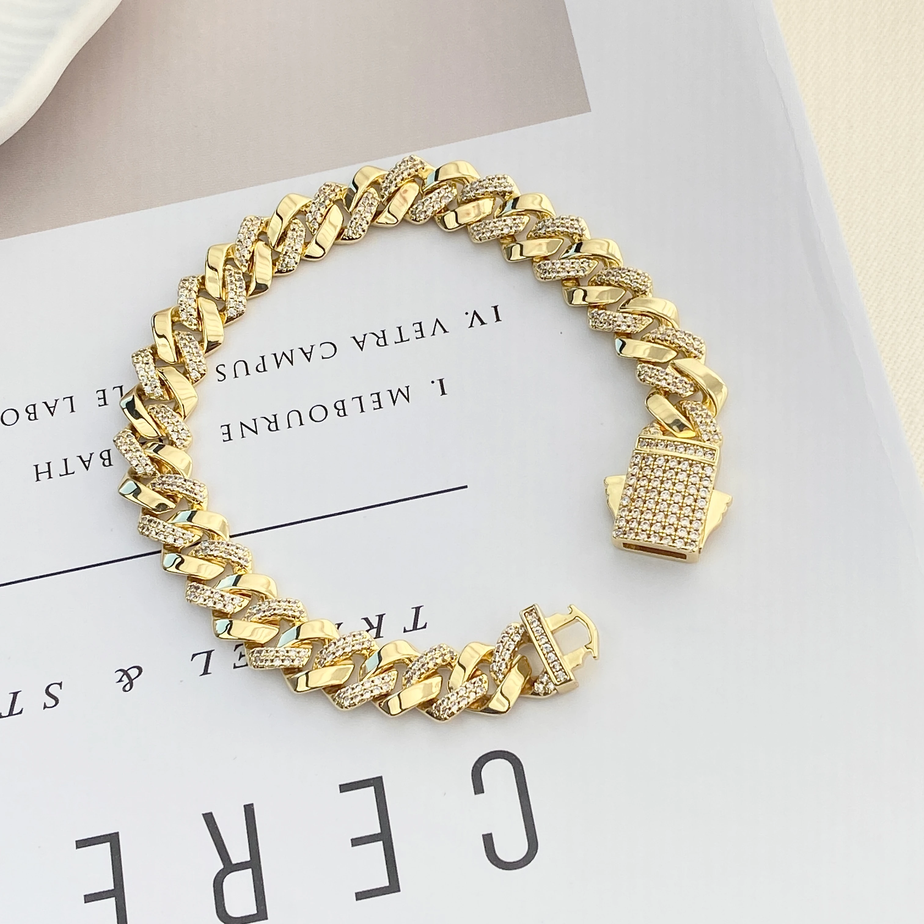 Gurmet Bileklik Tam Tur Zirkon Taşlı Kalın Zincir Çelik Kararmaz Xuping Gold 1cm