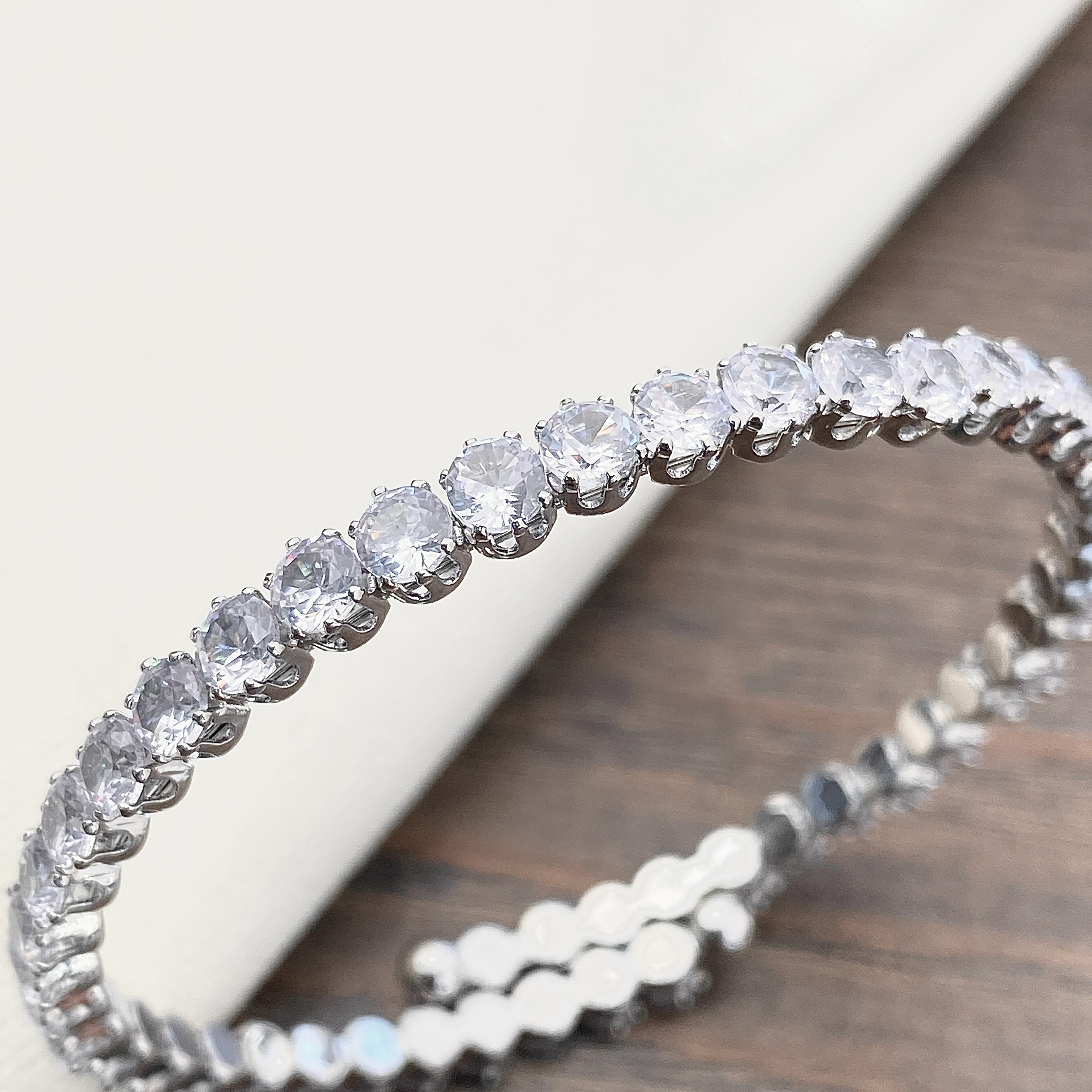 Kelepçe Bileklik Esnek İnce Suyolu Bileklik Silver 21cm