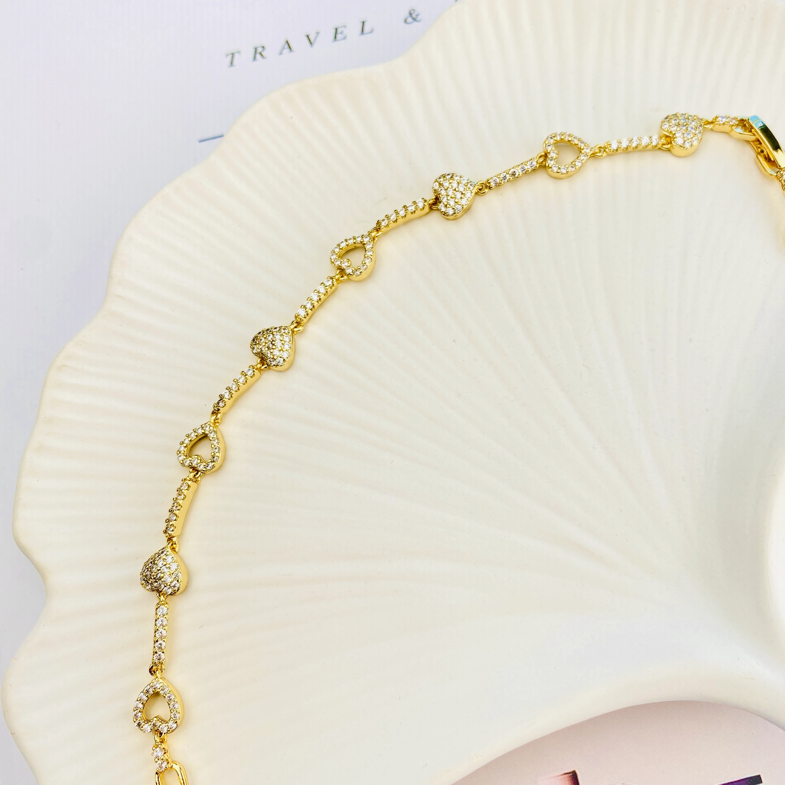 Kalpli Bileklik Suyolu Zirkon Taşlı Kararmuz Xuping Vip Seri 14 Ayar Gold 19cm