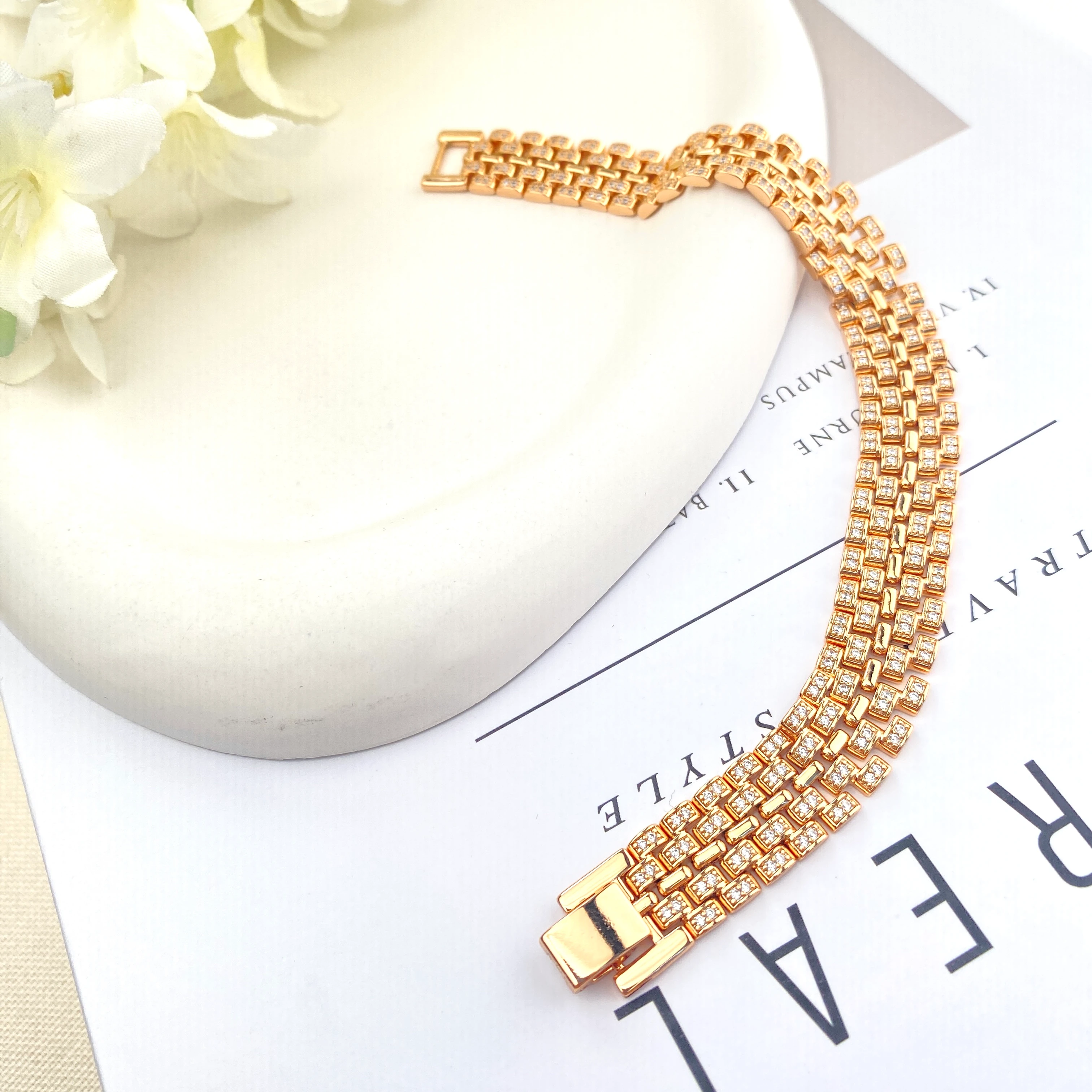 Hasır Bileklik Kuyumcu Model Zirkon Taşlı Çelik Kararmaz Xuping Vip Seri Rose