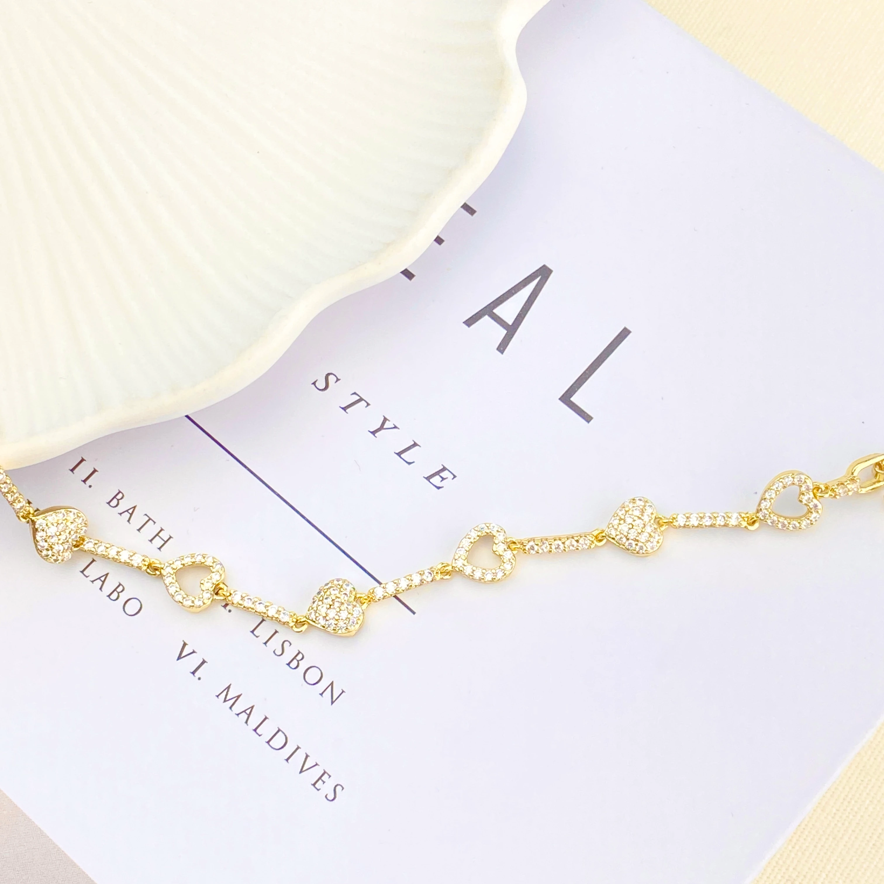 Kalpli Bileklik Suyolu Zirkon Taşlı Kararmuz Xuping Vip Seri 14 Ayar Gold 19cm