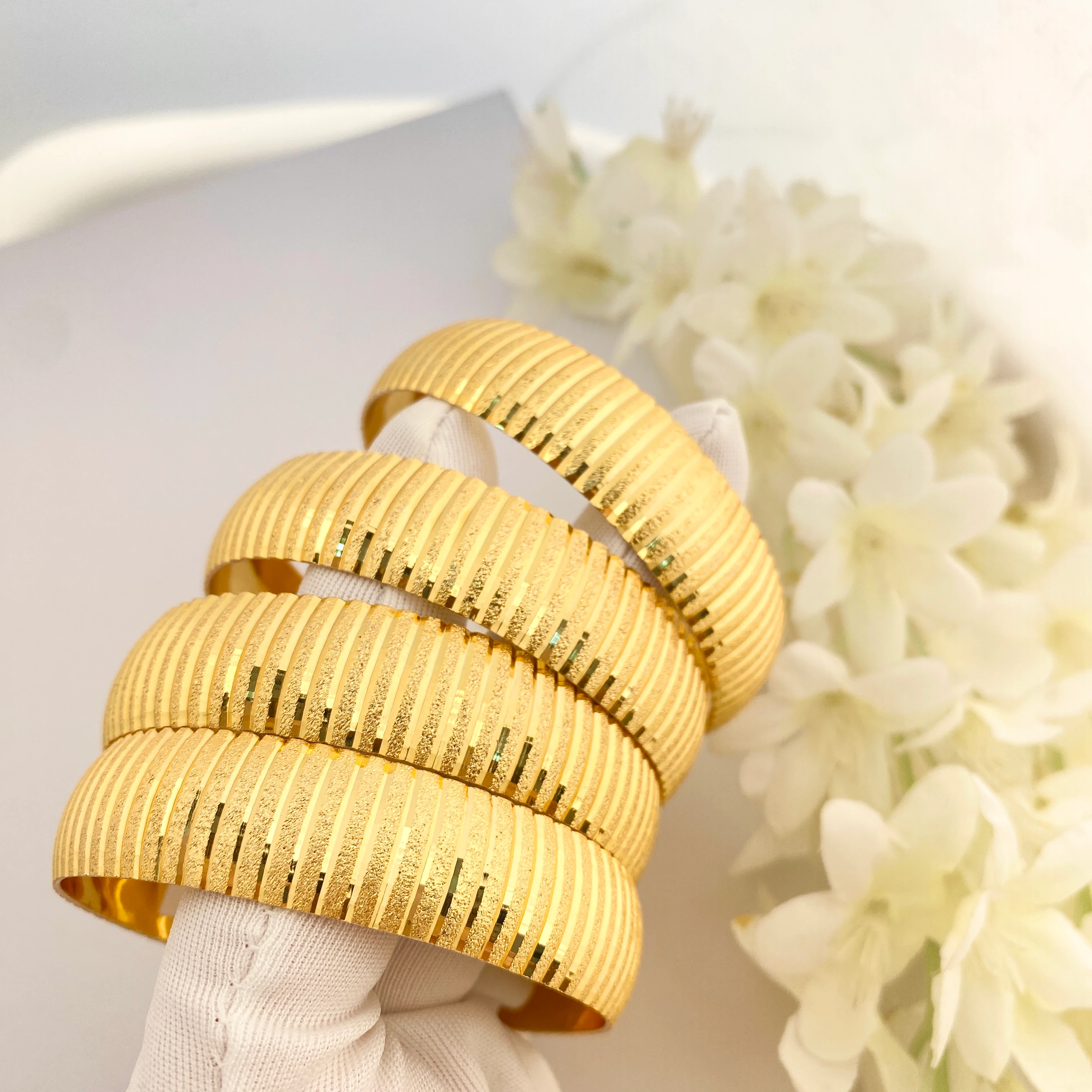 22 Ayar Altın Kaplama Bilezik Düz Çizgi Kadın İmitasyon Bilezik 1.5cm (1 Adet)