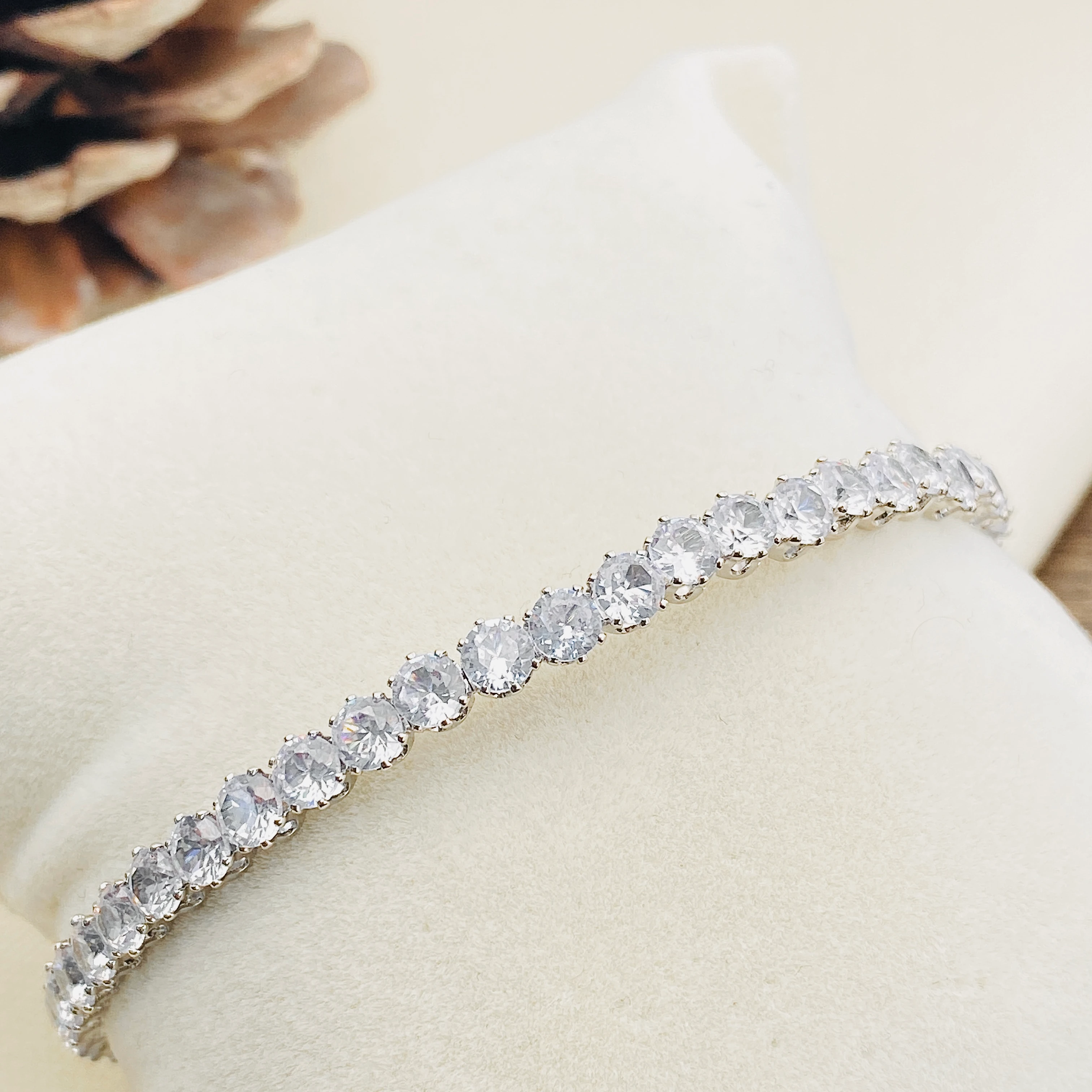 Kelepçe Bileklik Esnek İnce Suyolu Bileklik Silver 21cm