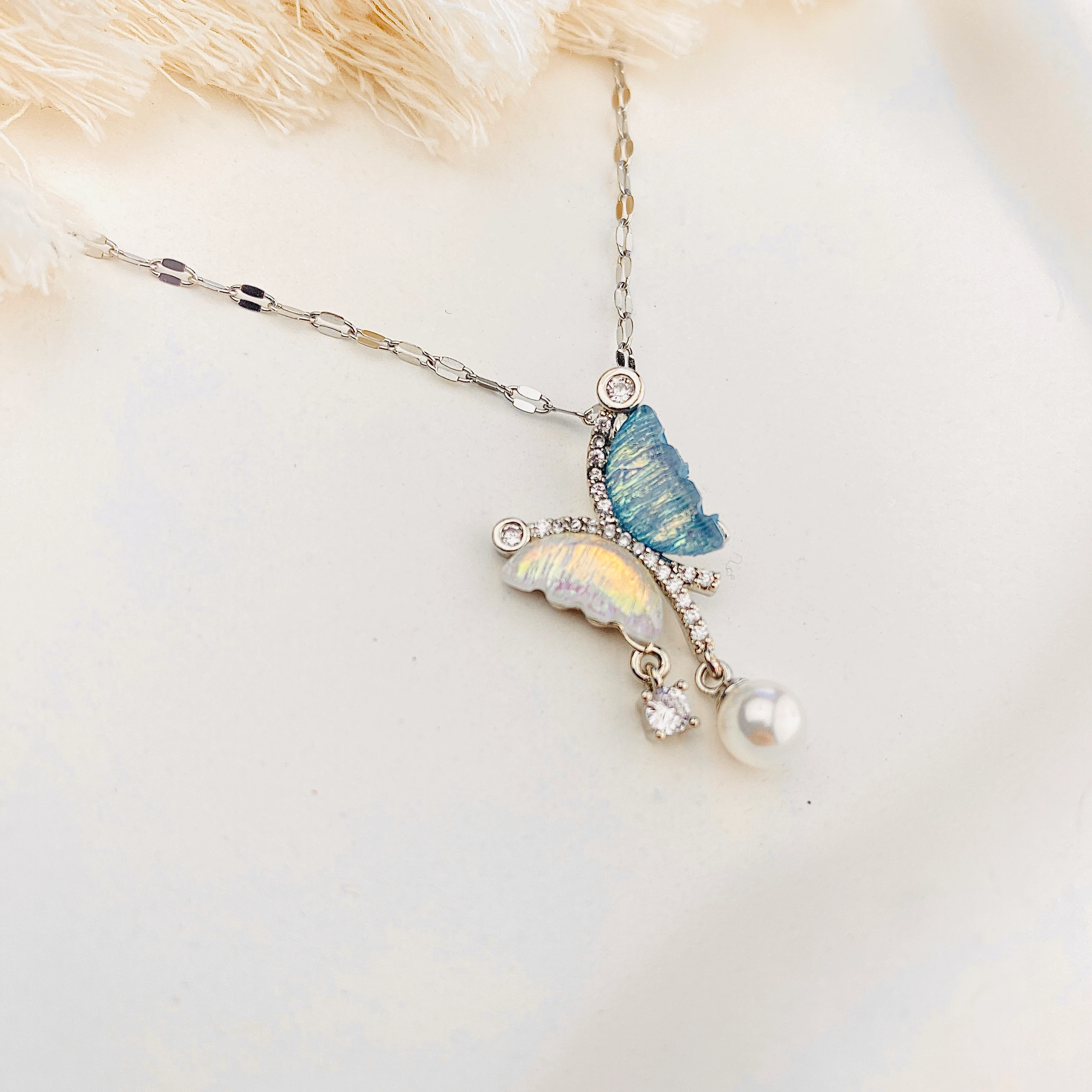 Kadın Kolye Zirkon Taşlı İnci Kelebek Kolye Gümüş 45cm