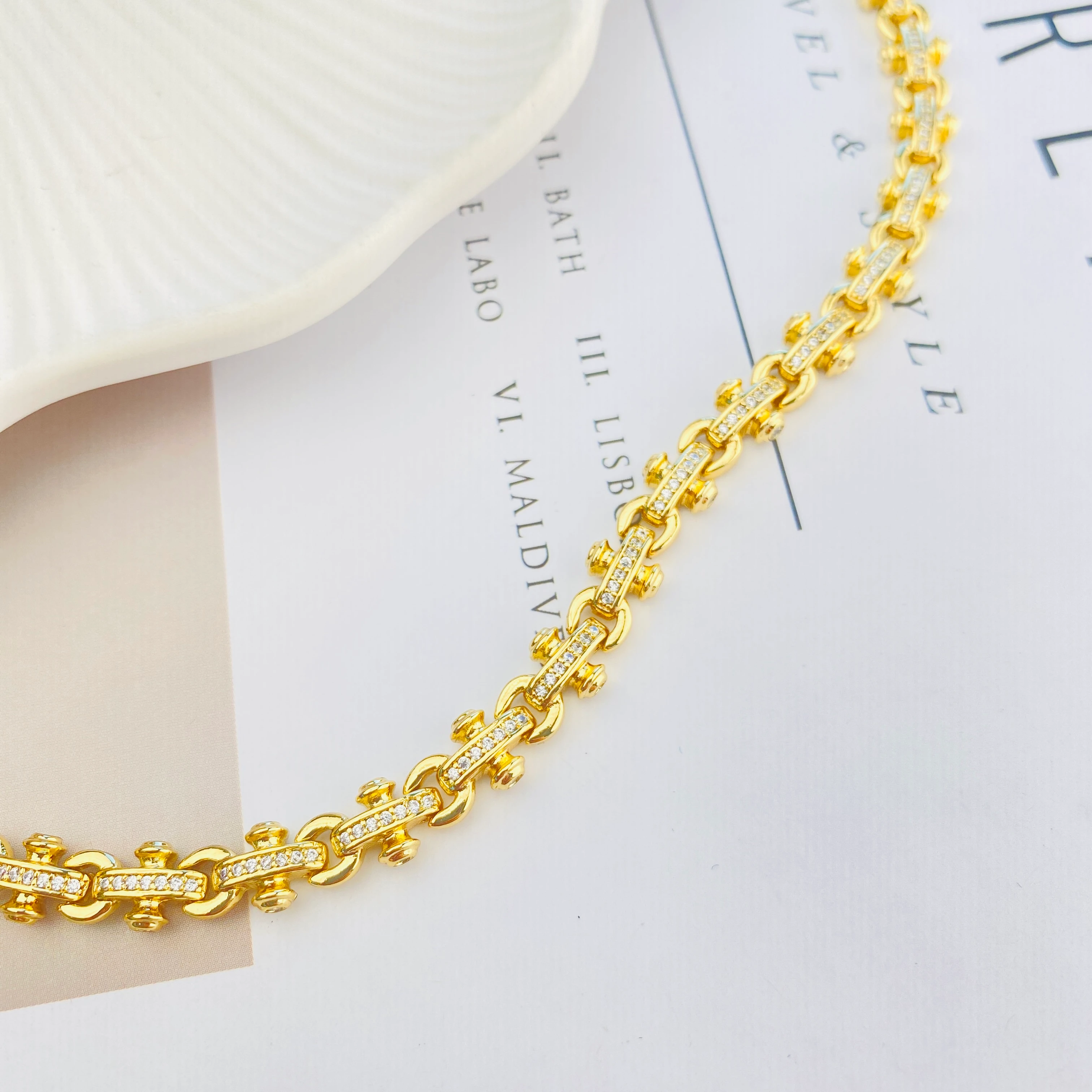 Kadın Bileklik T Model Bileklik Kararmaz Xuping Vip Seri 14 Ayar Gold 19cm