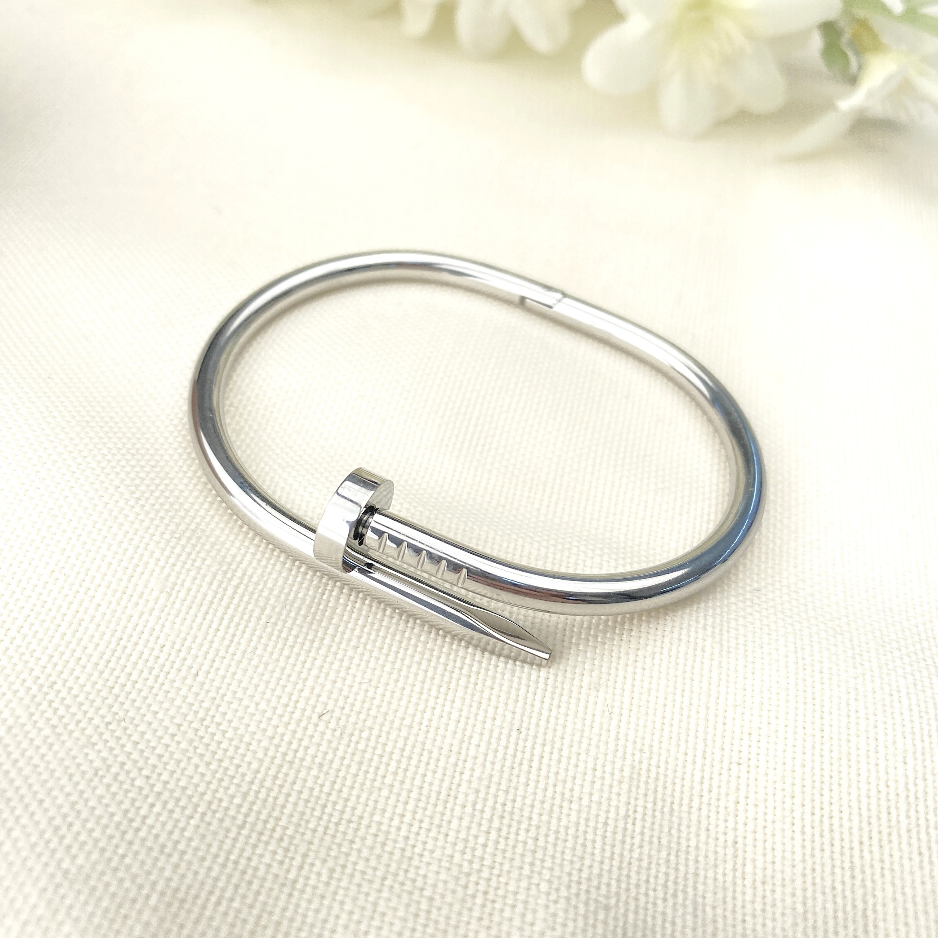 Çivi Bileklik Çelik Kelepçe Bileklik Kararmaz Çelik Silver