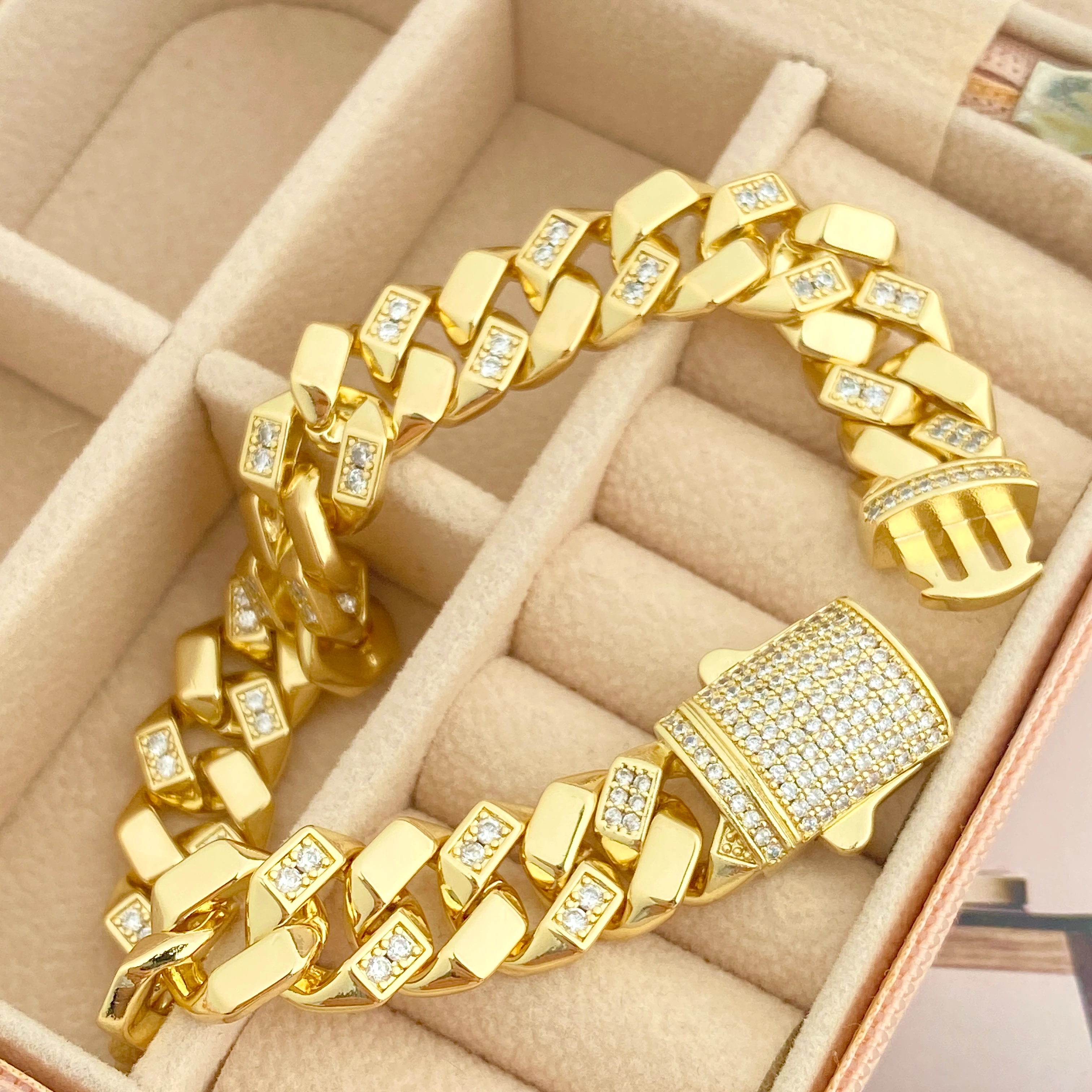 Gurmet Bileklik Tam Tur Zirkon Taşlı Kalın Zincir Çelik Kararmaz Xuping 14Ayar Gold 20cm