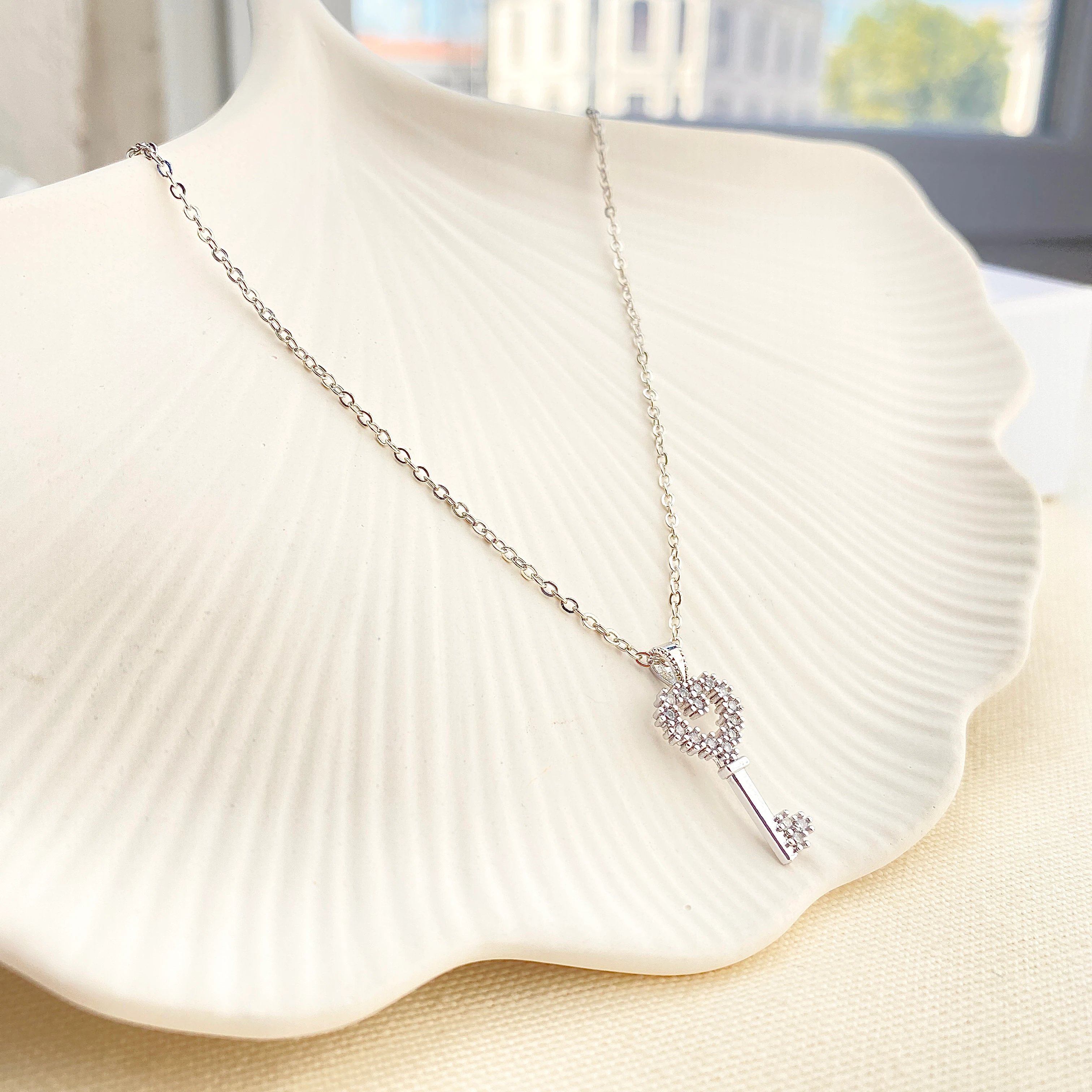 Anahtar Kolye Zirkon Taşlı Kalp Anahtar Kolye 45 cm