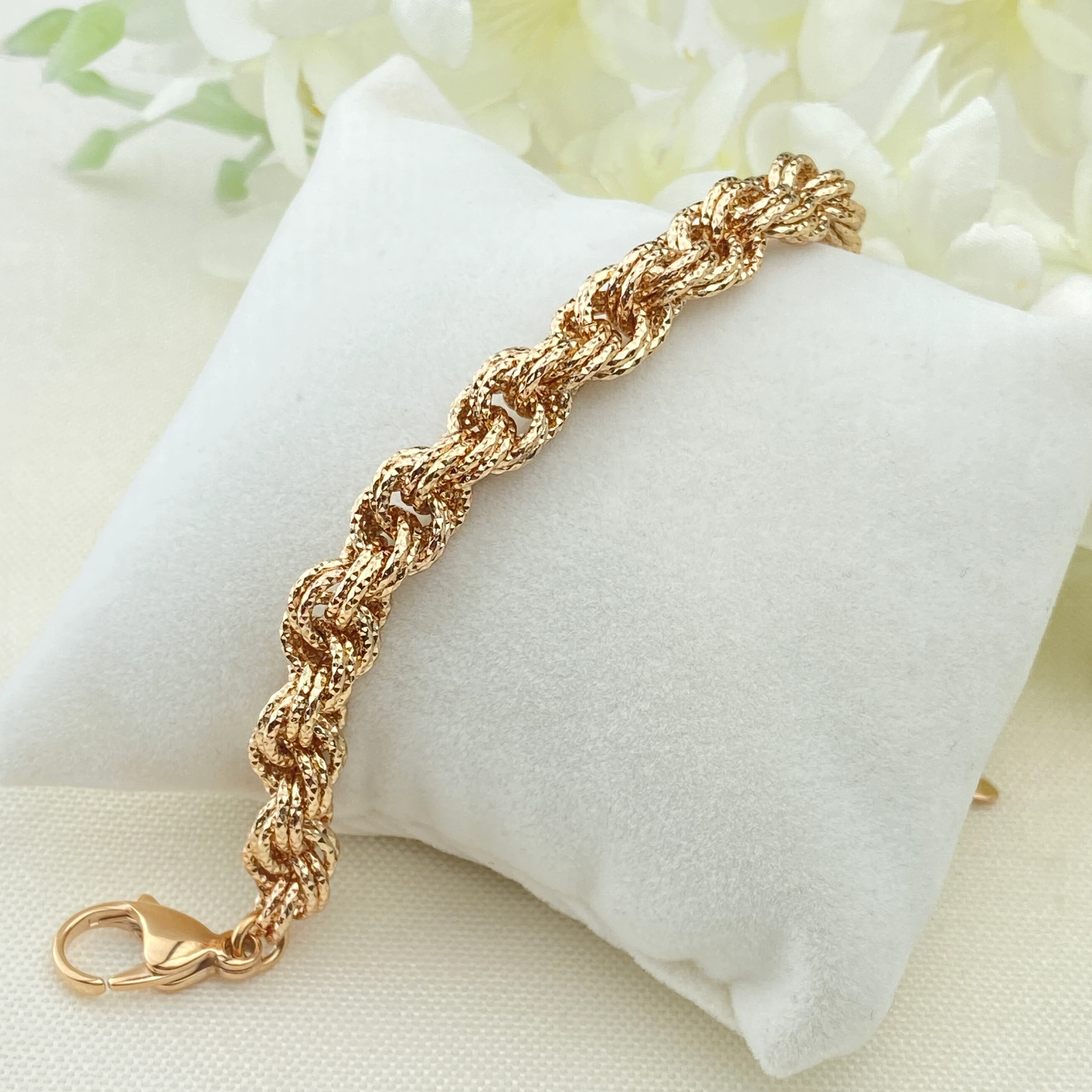 Burgu Bileklik Pırıltılı Kalın Burgu Zincir Kararmaz Xuping Vip Seri Yüksek Kalite