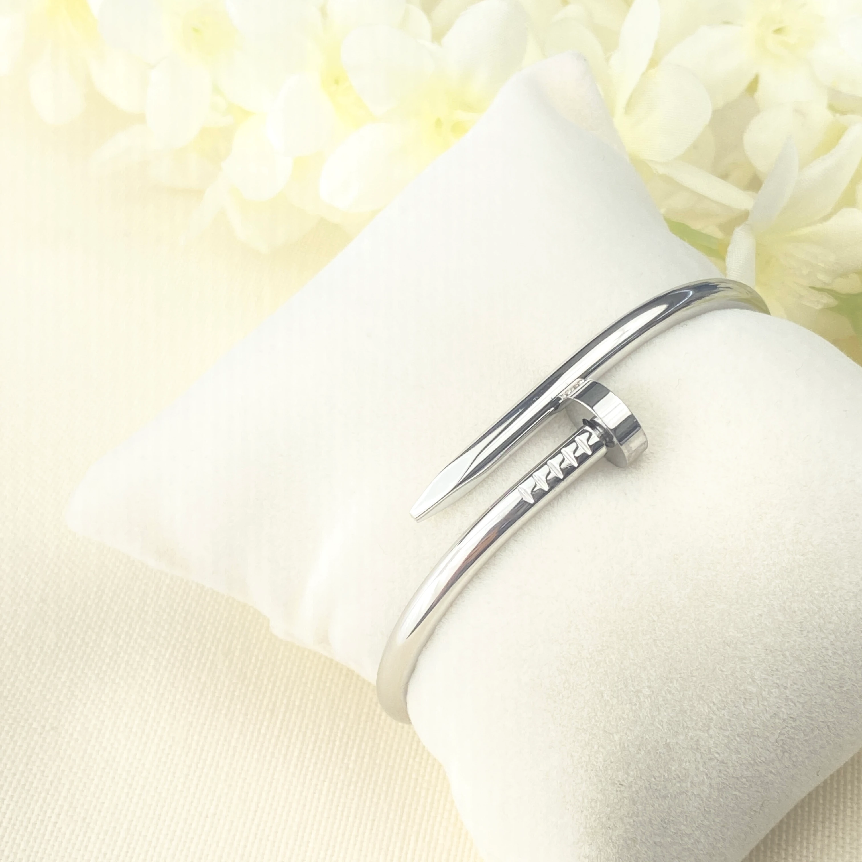 Çivi Bileklik Çelik Kelepçe Bileklik Kararmaz Çelik Silver