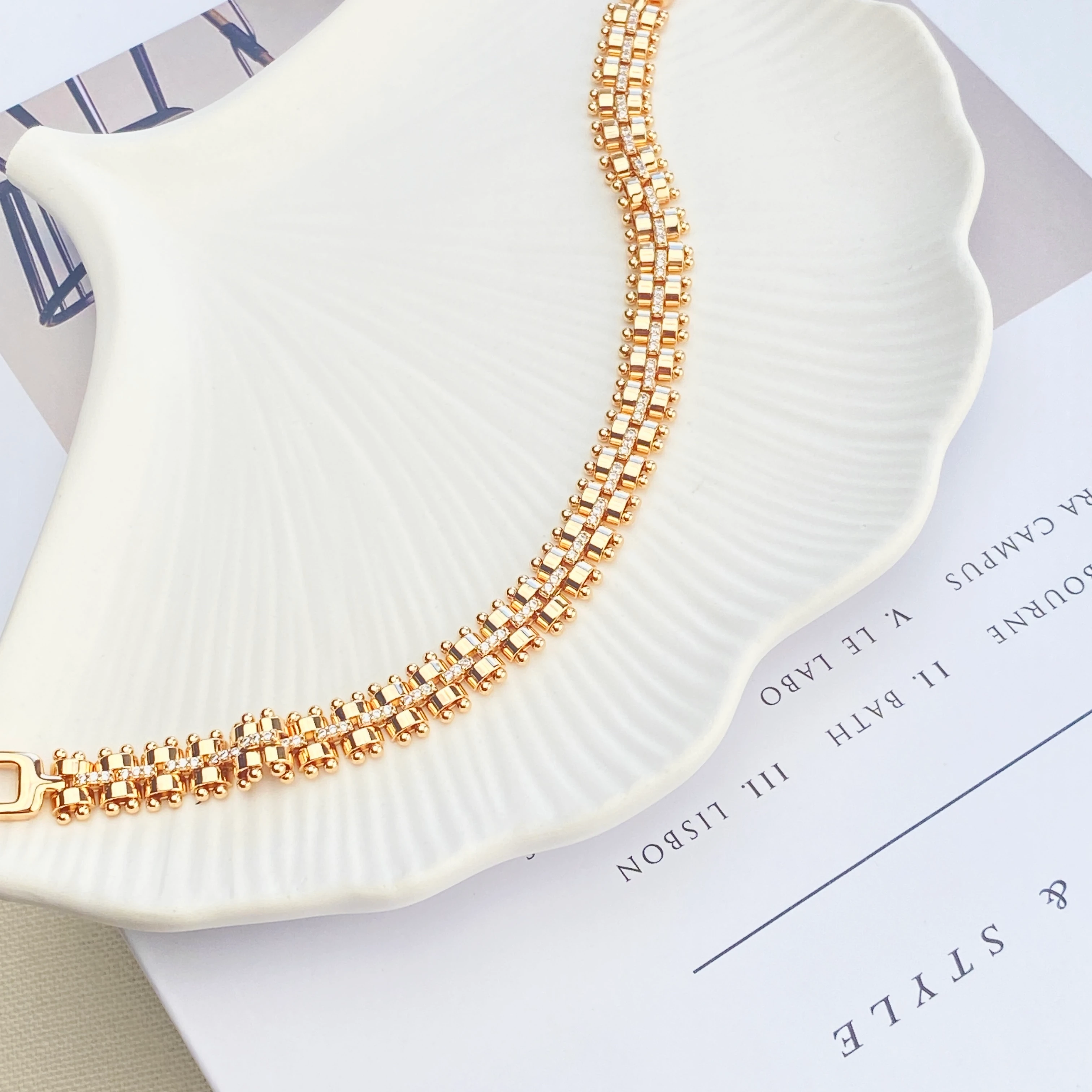 Kuyumcu Model Taşlı Bileklik Çelik Kararmaz Xuping Vip Seri Yüksek Kalite 19cm