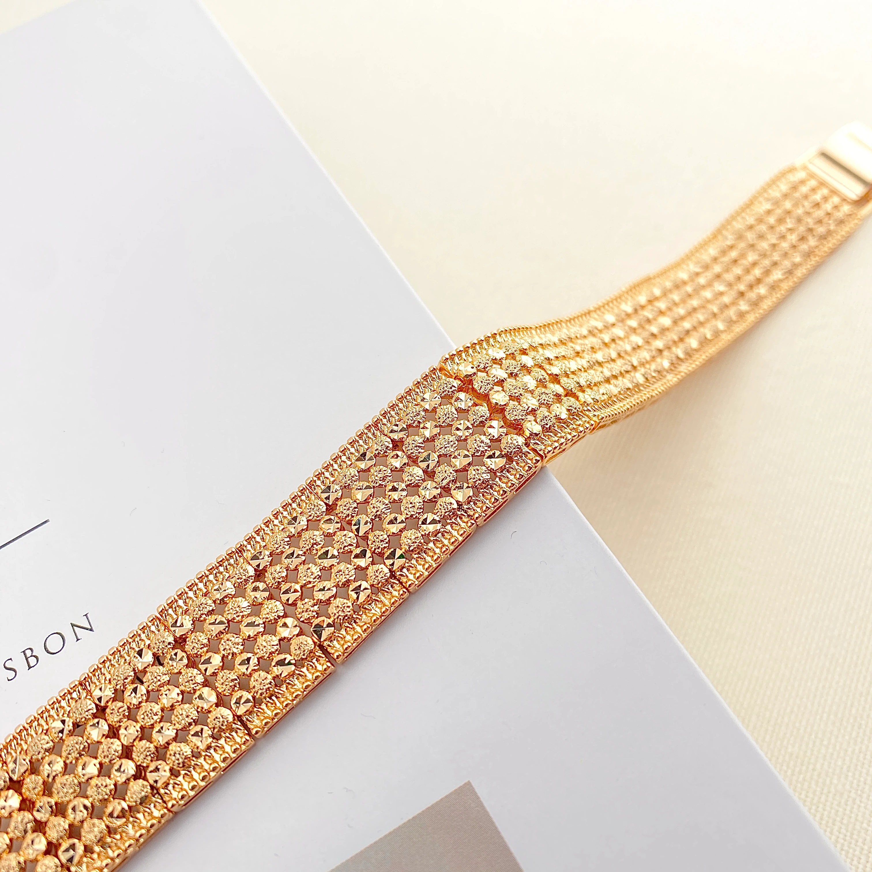 Kadın Bileklik Kalın Hasır Hint İşi Bileklik Çelik Kararmaz Xuping Vip Seri Rose