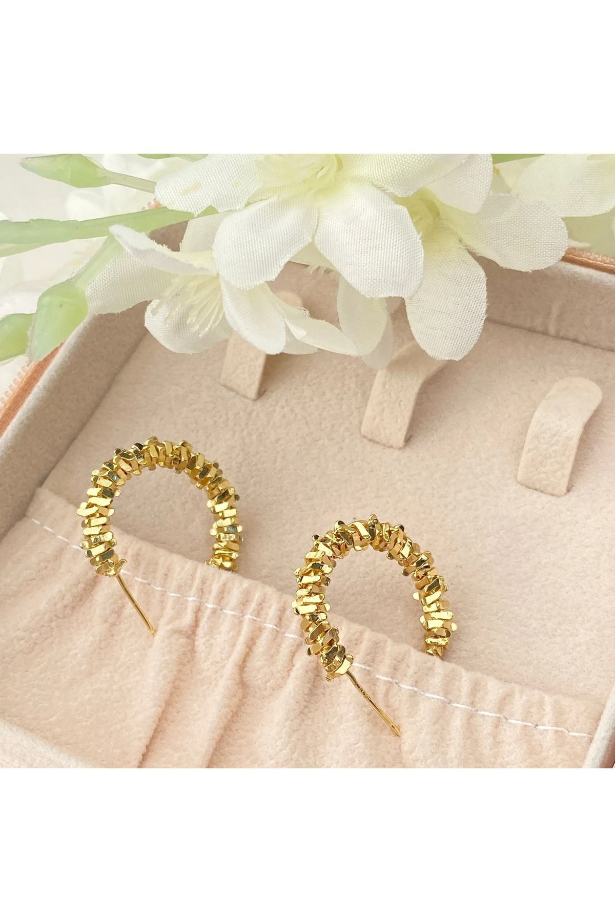 Kadın Küpe Küp Dorika Model Küpe