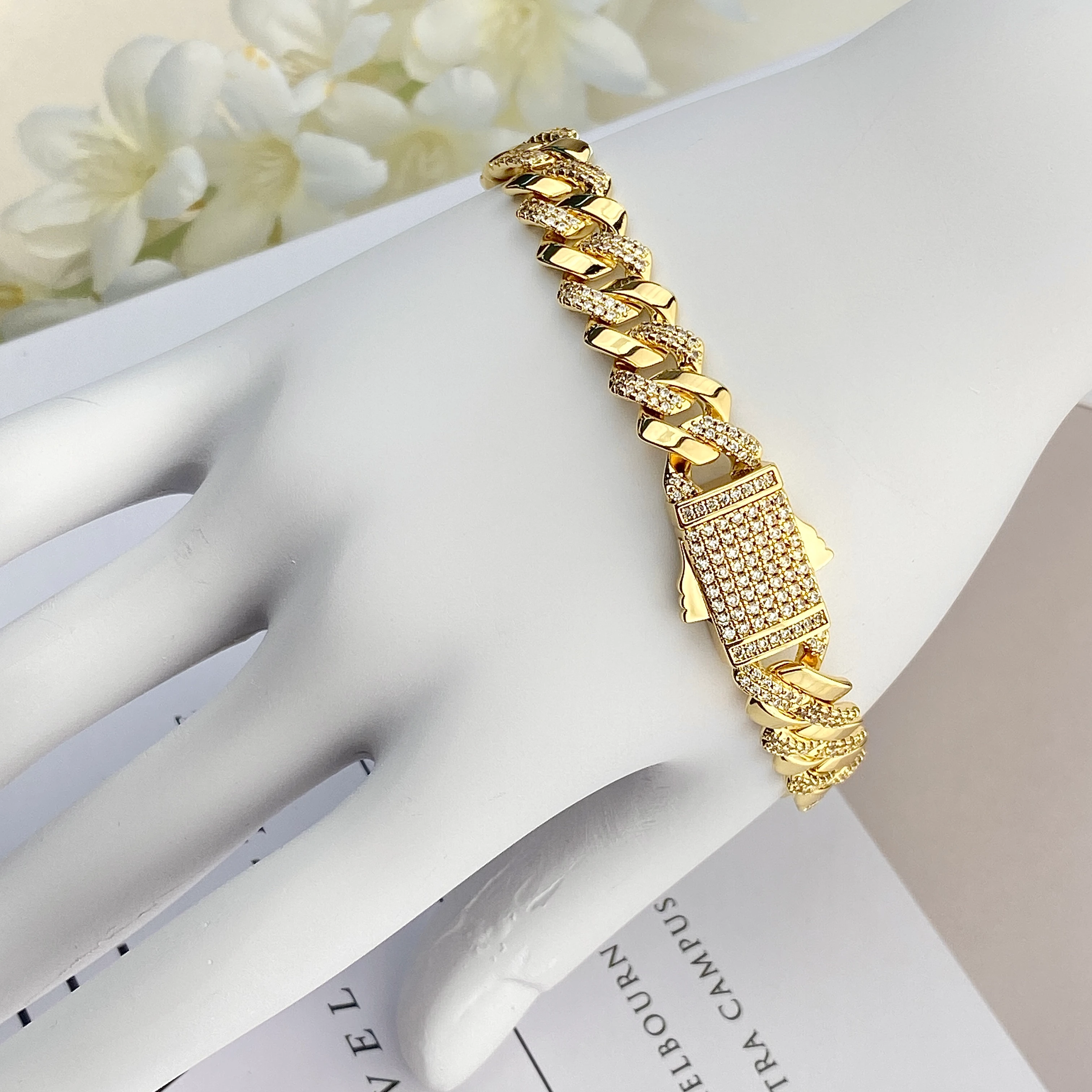 Gurmet Bileklik Tam Tur Zirkon Taşlı Kalın Zincir Çelik Kararmaz Xuping Gold 1cm