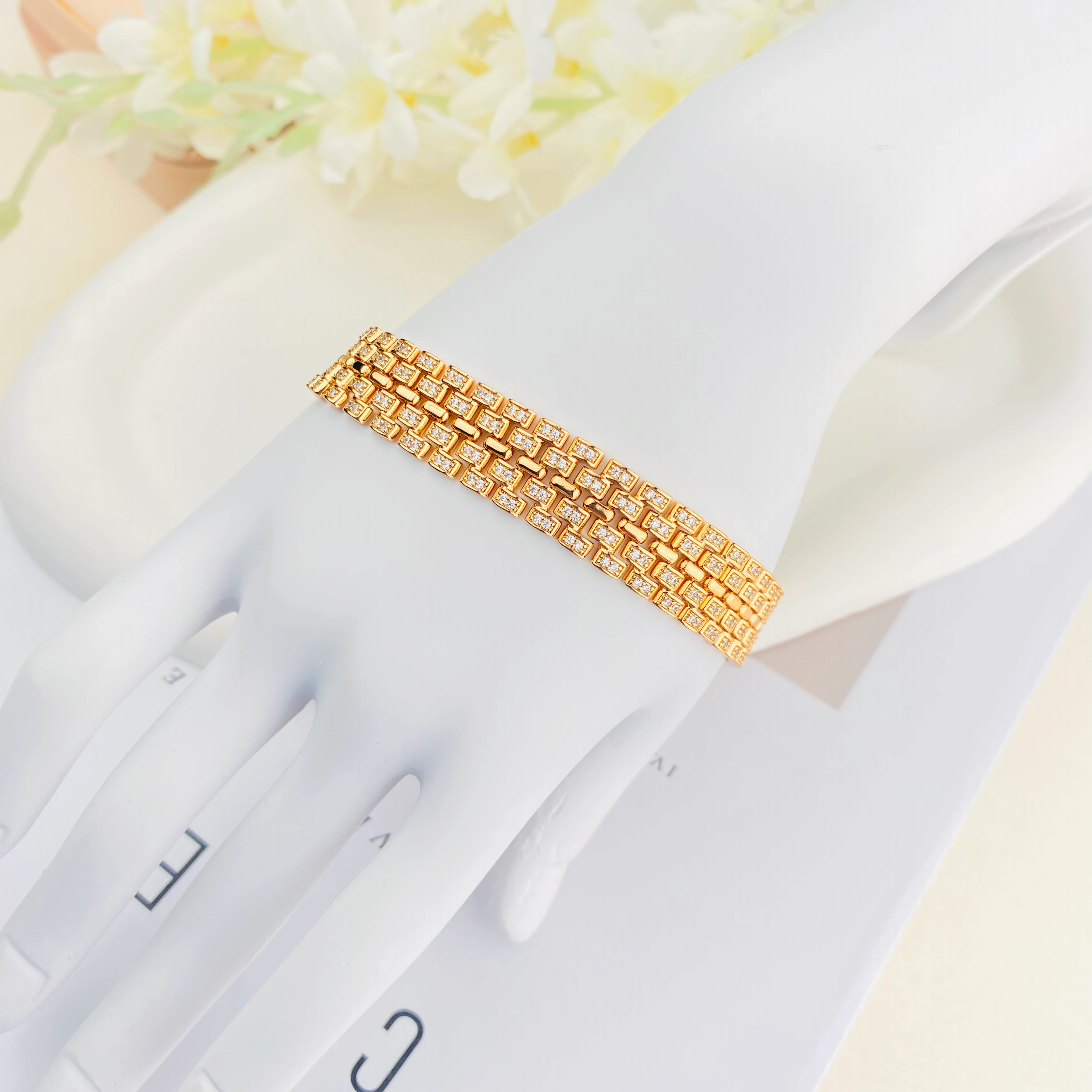 Hasır Bileklik Kuyumcu Model Zirkon Taşlı Çelik Kararmaz Xuping Vip Seri Rose