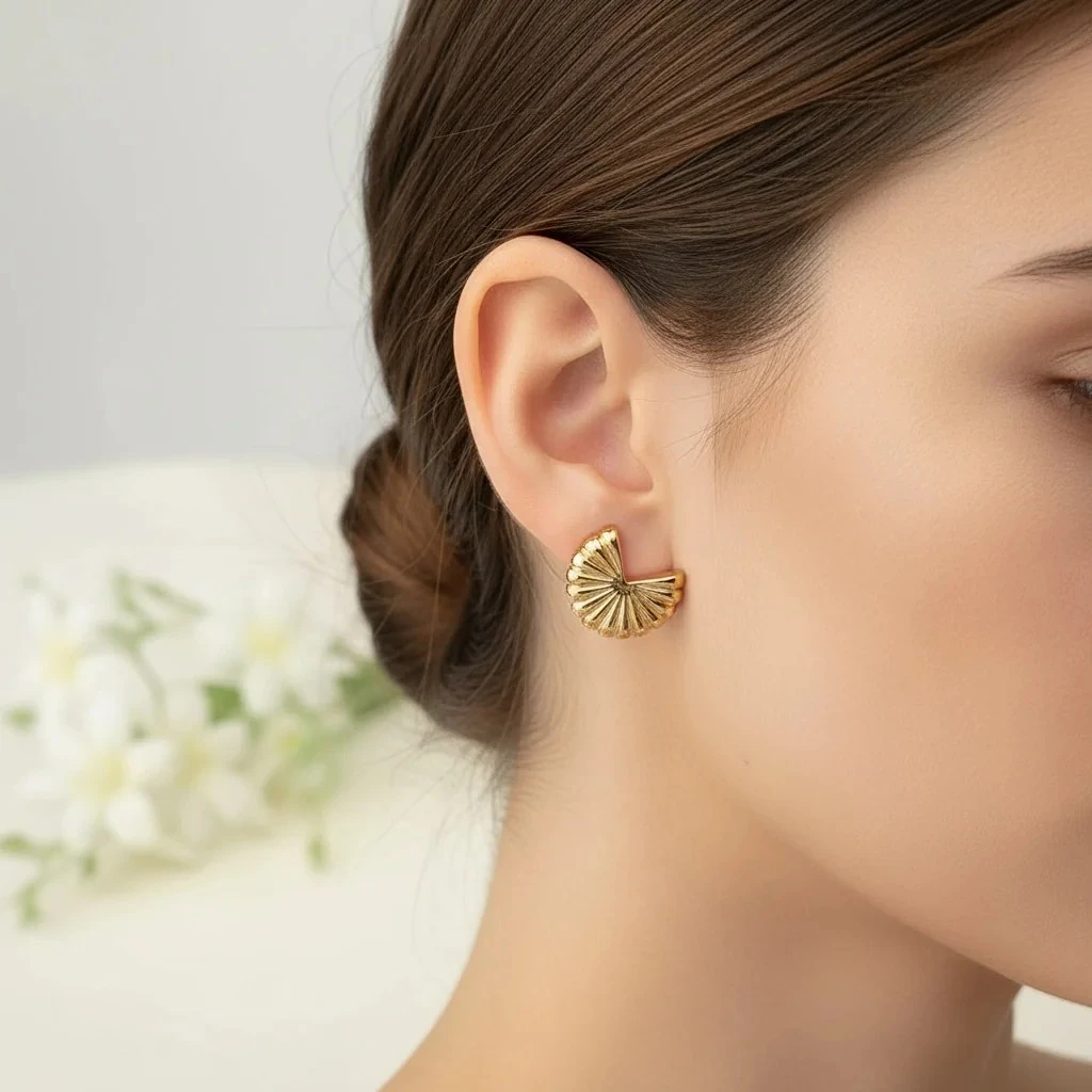 Kadın Küpe Yelpaze Model Küpe Gold