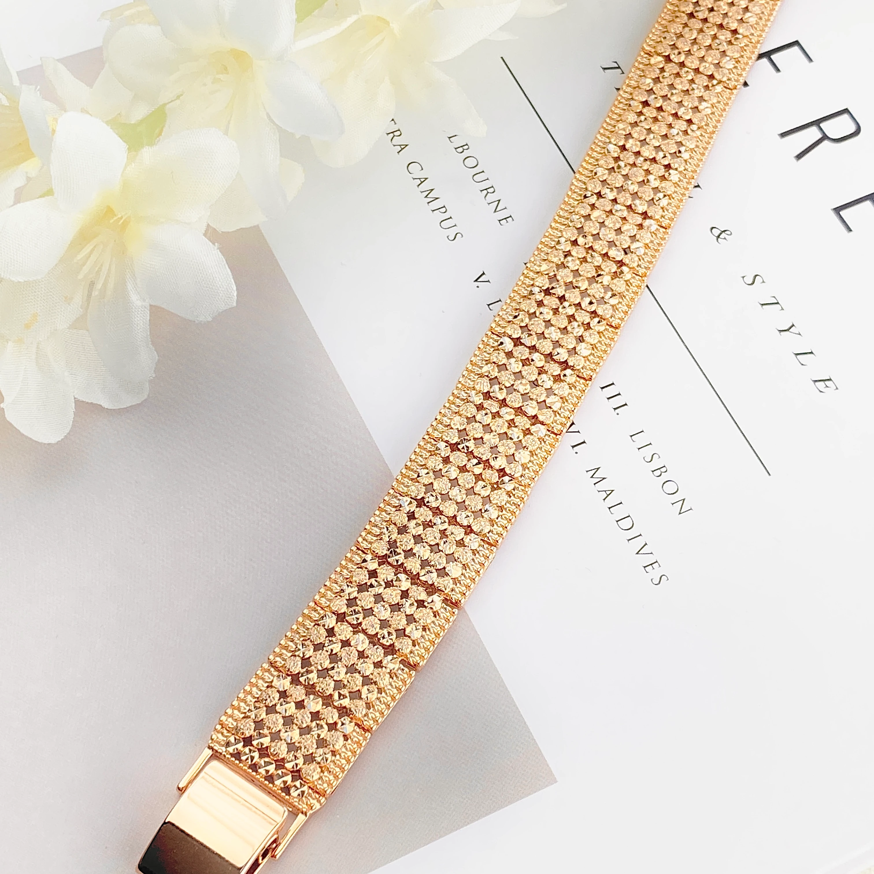 Kadın Bileklik Kalın Hasır Hint İşi Bileklik Çelik Kararmaz Xuping Vip Seri Rose