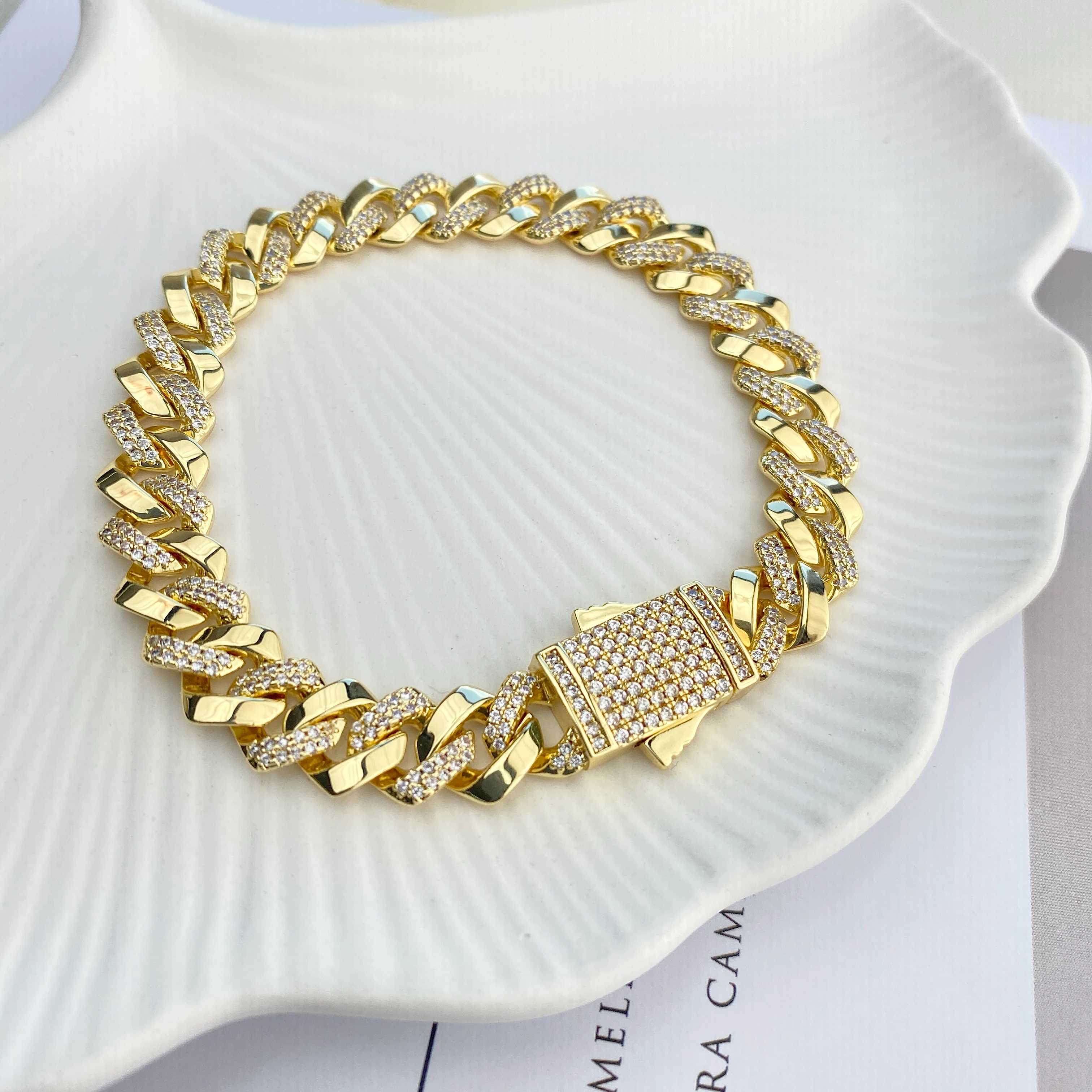 Gurmet Bileklik Tam Tur Zirkon Taşlı Kalın Zincir Çelik Kararmaz Xuping Gold 1cm