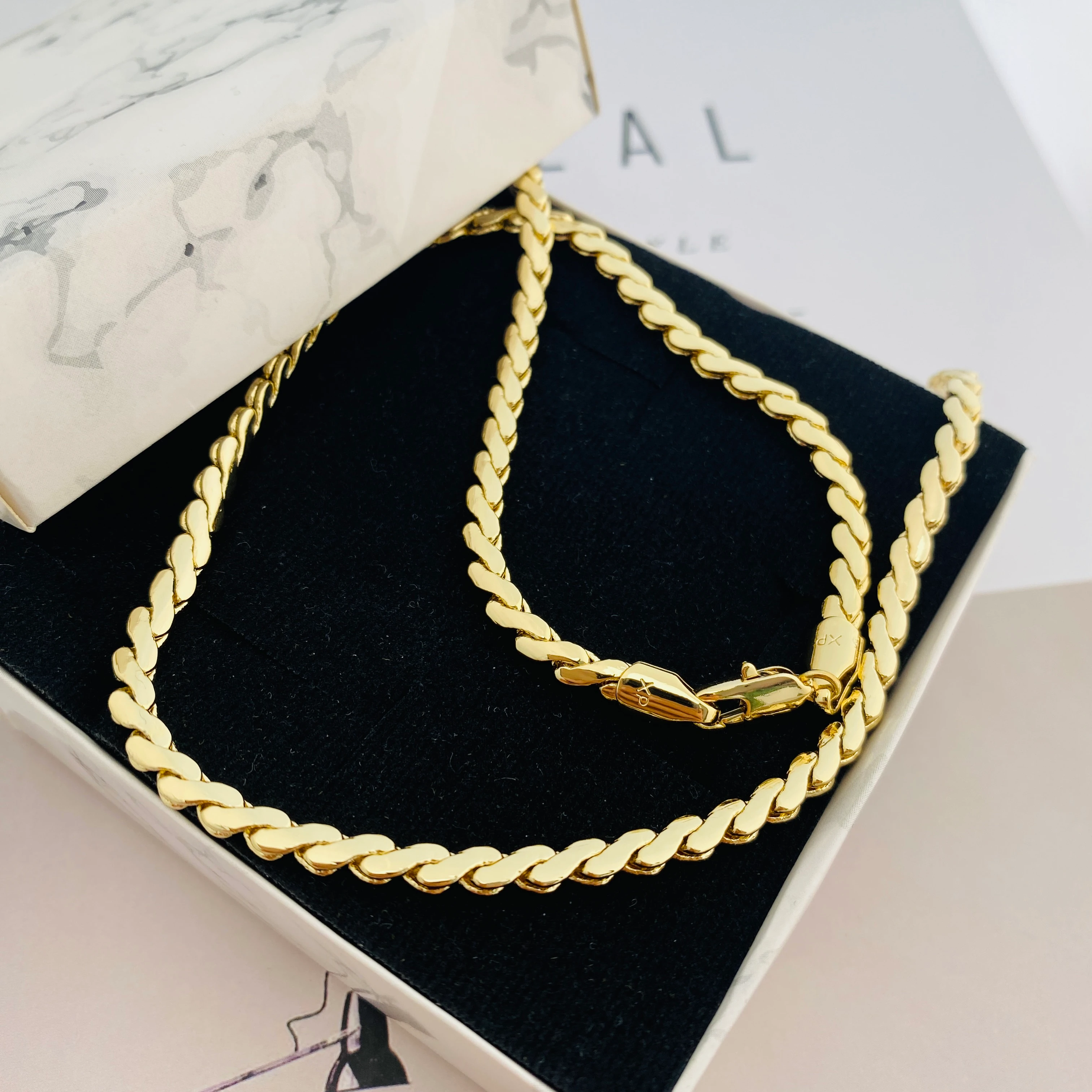 Ezme Kolye Ezme Burgu Kadın Kolye Kararmaz Xuping 14 Ayar Gold 50cm