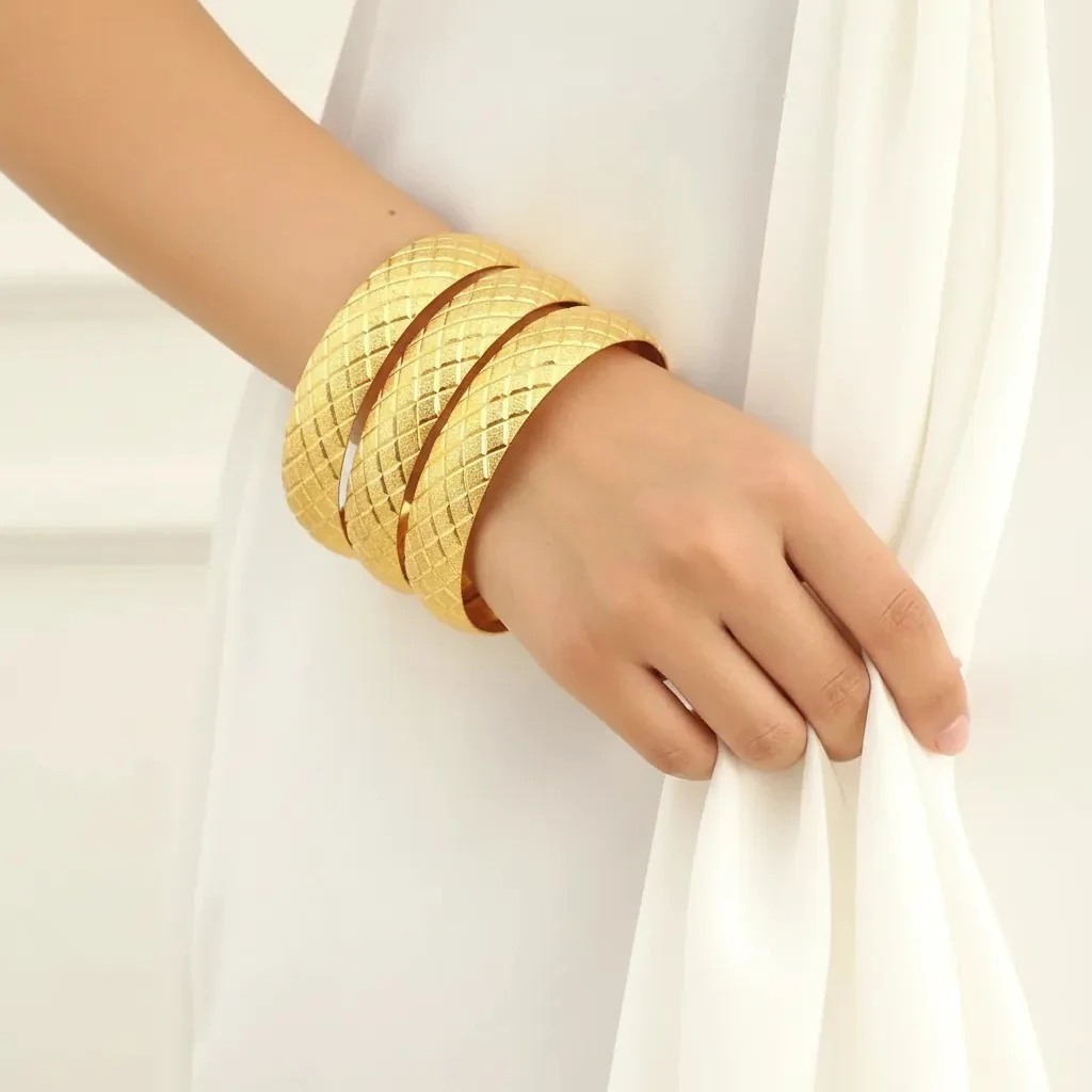 22 Ayar Altın Kaplama Bilezik Baklava Desen Kadın İmitasyon Bilezik 1.5cm (1 Adet)