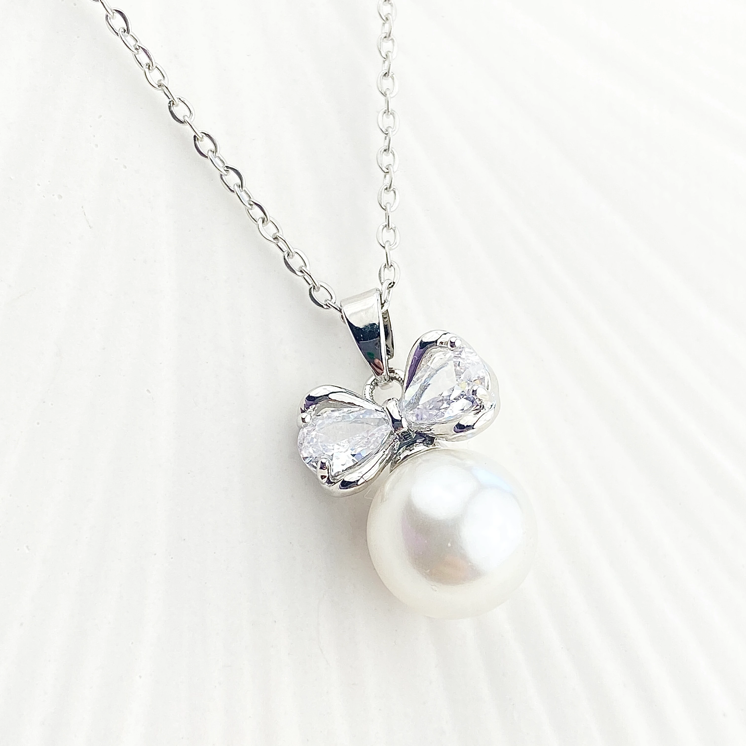 Kadın Kolye Fiyonk İncili Kolye Zirkon Taşlı Silver 45cm