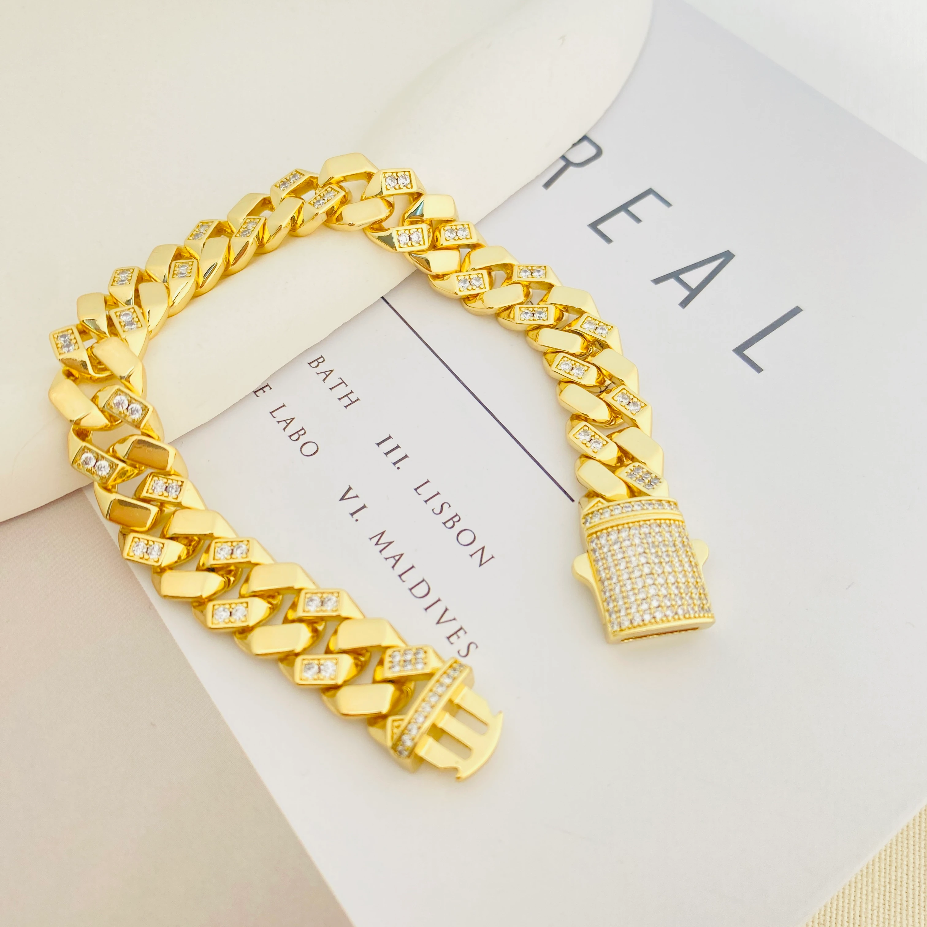 Gurmet Bileklik Tam Tur Zirkon Taşlı Kalın Zincir Çelik Kararmaz Xuping 14Ayar Gold 20cm