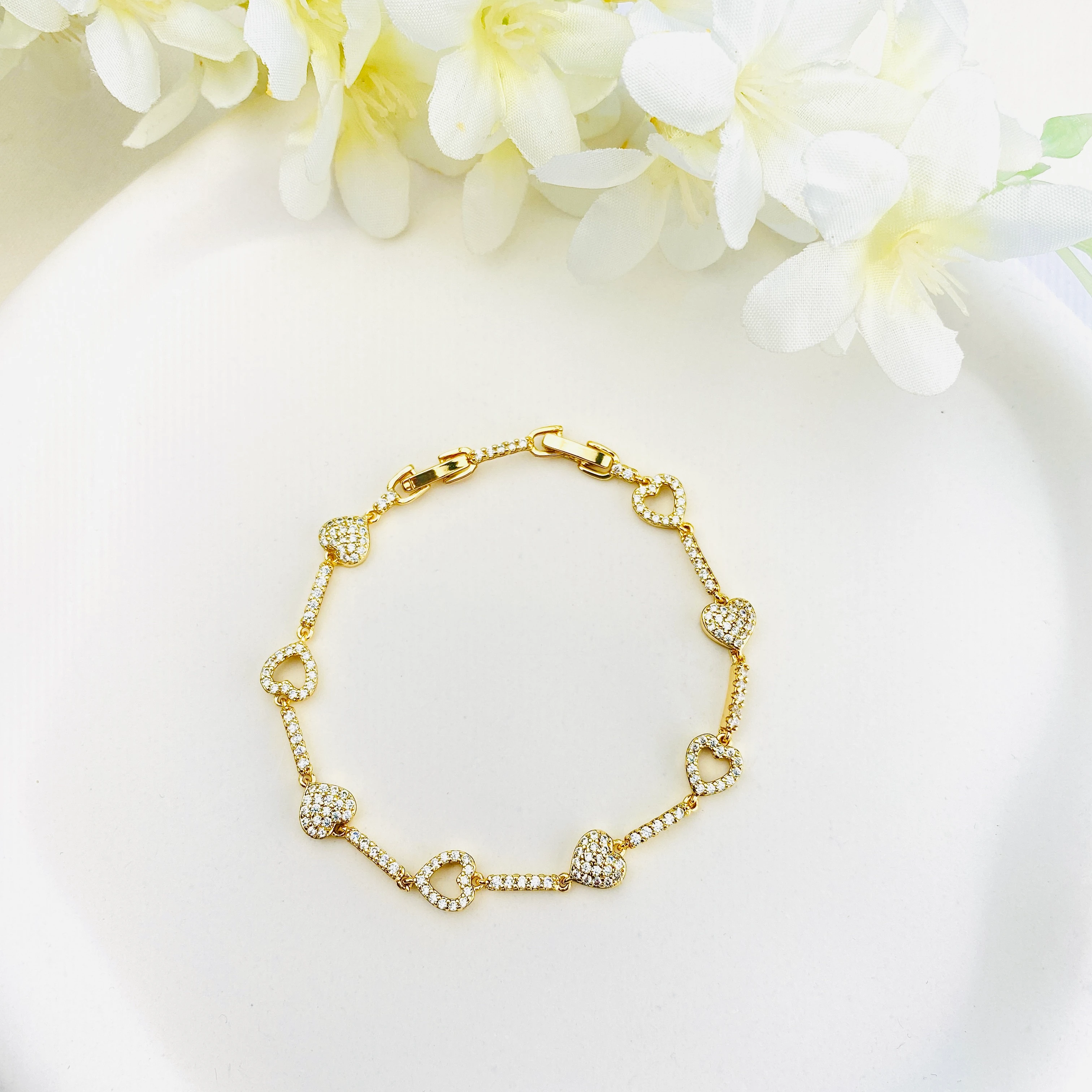 Kalpli Bileklik Suyolu Zirkon Taşlı Kararmuz Xuping Vip Seri 14 Ayar Gold 19cm