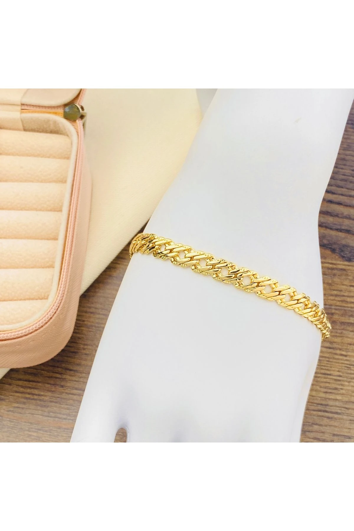 Kadın Zincir Bileklik Vintage Künye Kararmaz Xuping Vip Seri 14 Ayar Gold