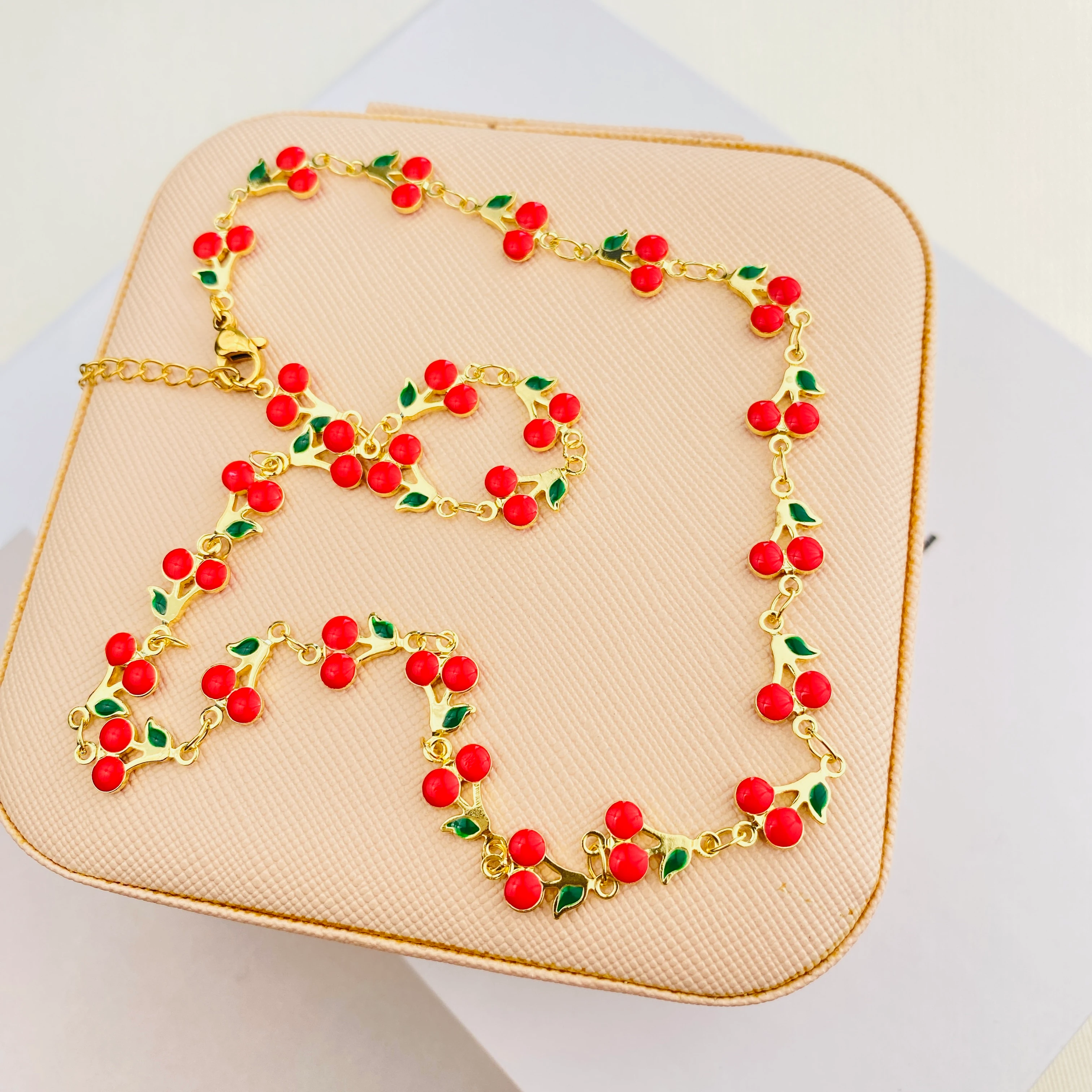 Kiraz Kolye Mineli Yaz Kolyesi Kararmaz Çelik Gold 45cm