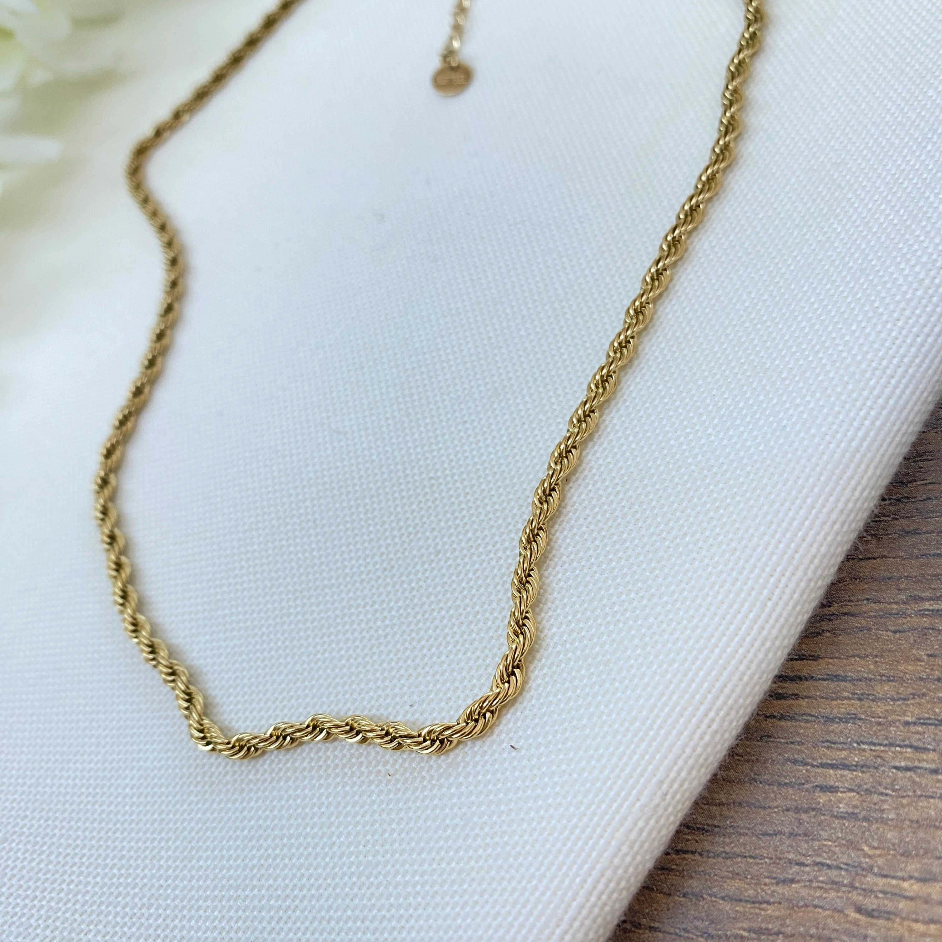 Burgu Kolye Orta Kalın Burma Zincir Yüksek Kalite 316 L Çelik Gold 40+5 cm