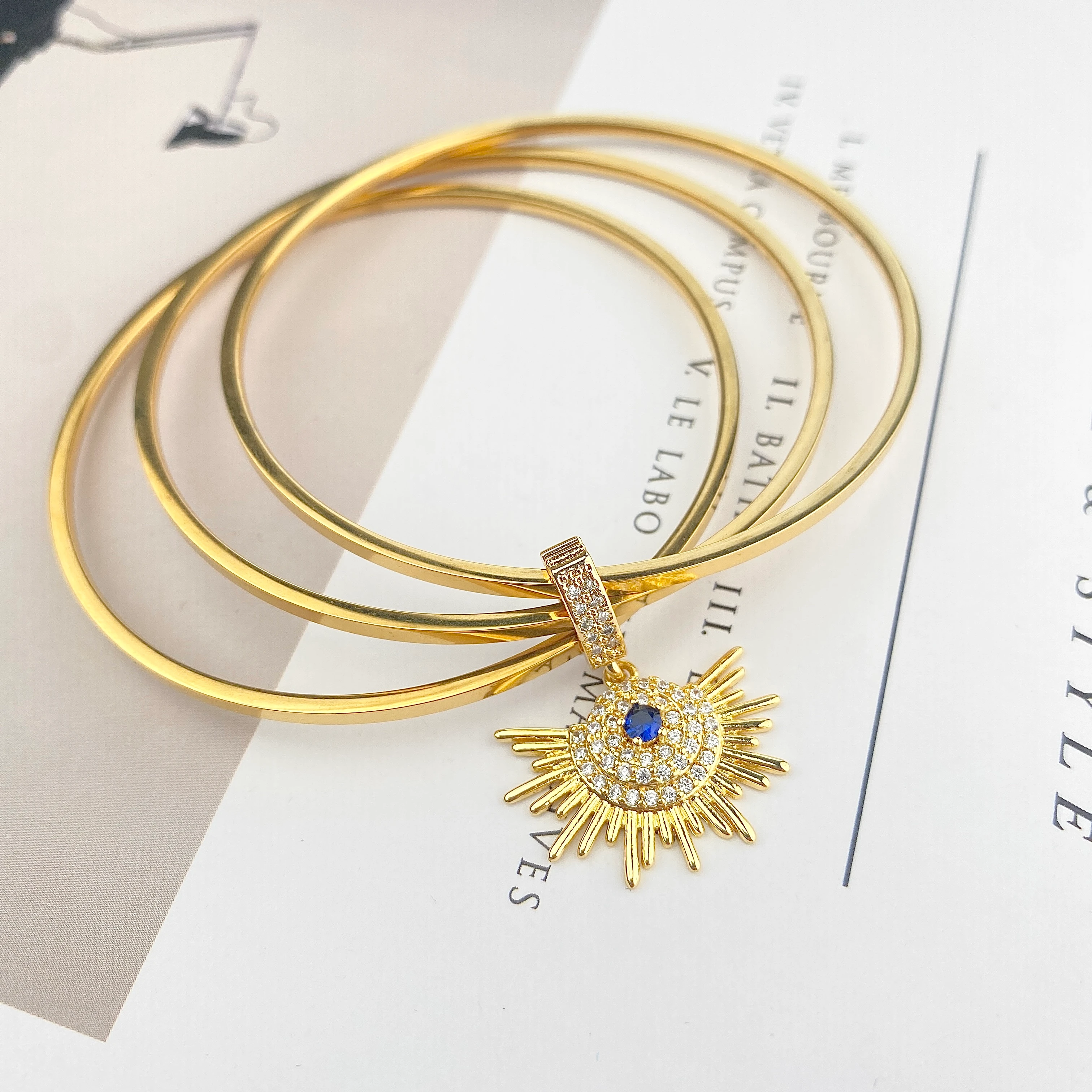 Çelik Ajda Bilezik Charmlı Ajda Bilezik 3lü Zirkon Taşlı Güneş Model