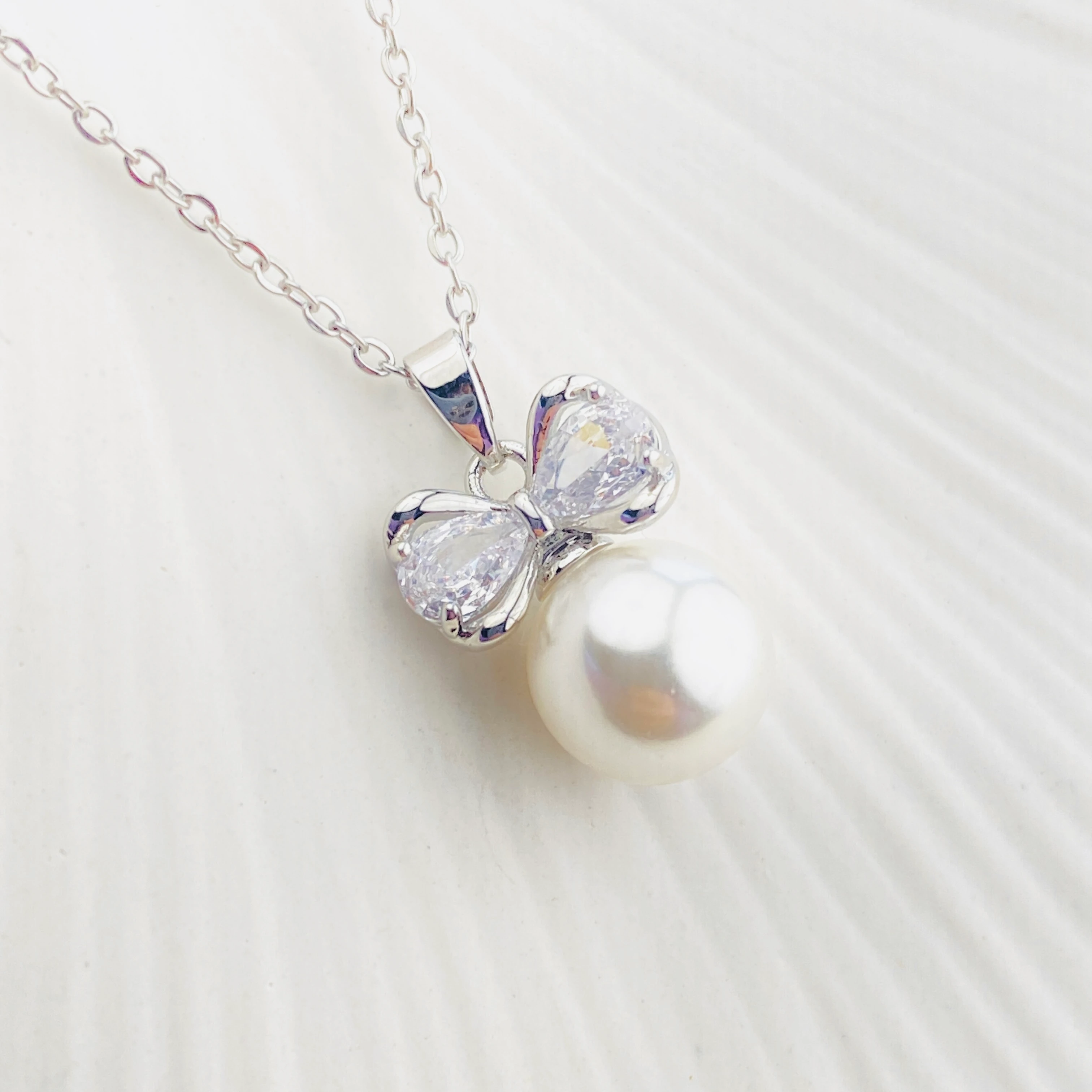 Kadın Kolye Fiyonk İncili Kolye Zirkon Taşlı Silver 45cm