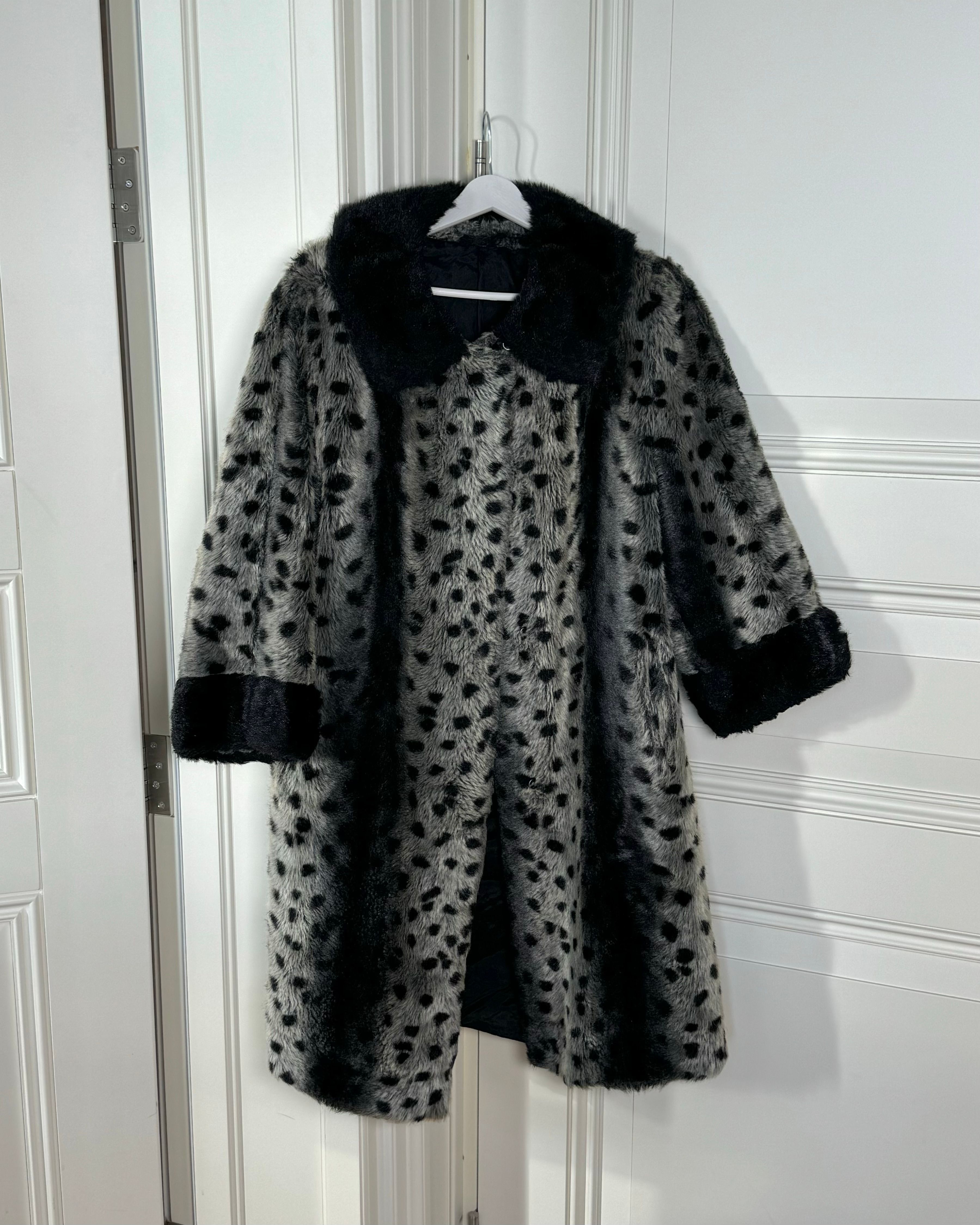 Patterned Gray Faux Fur Coat