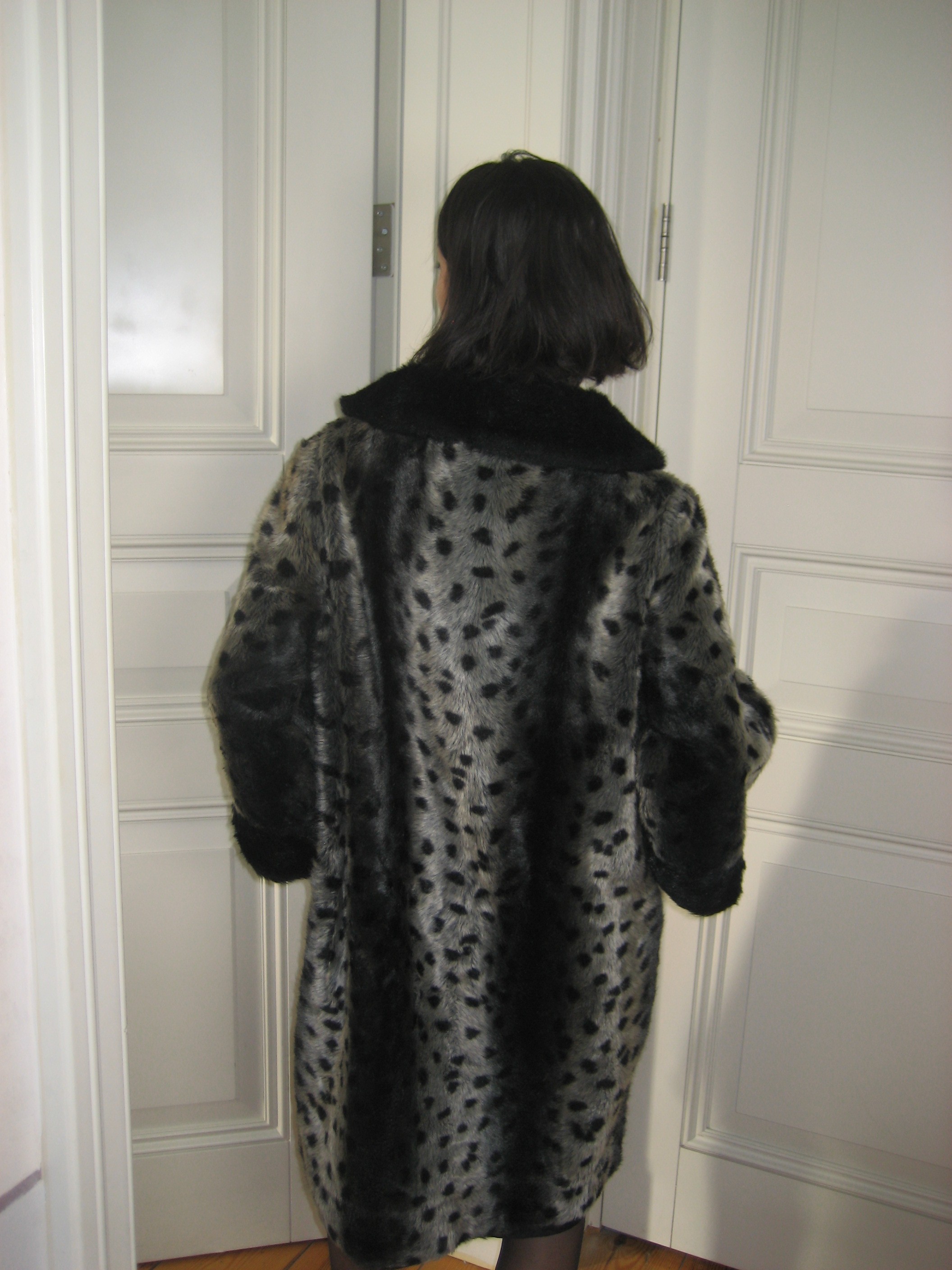 Patterned Gray Faux Fur Coat