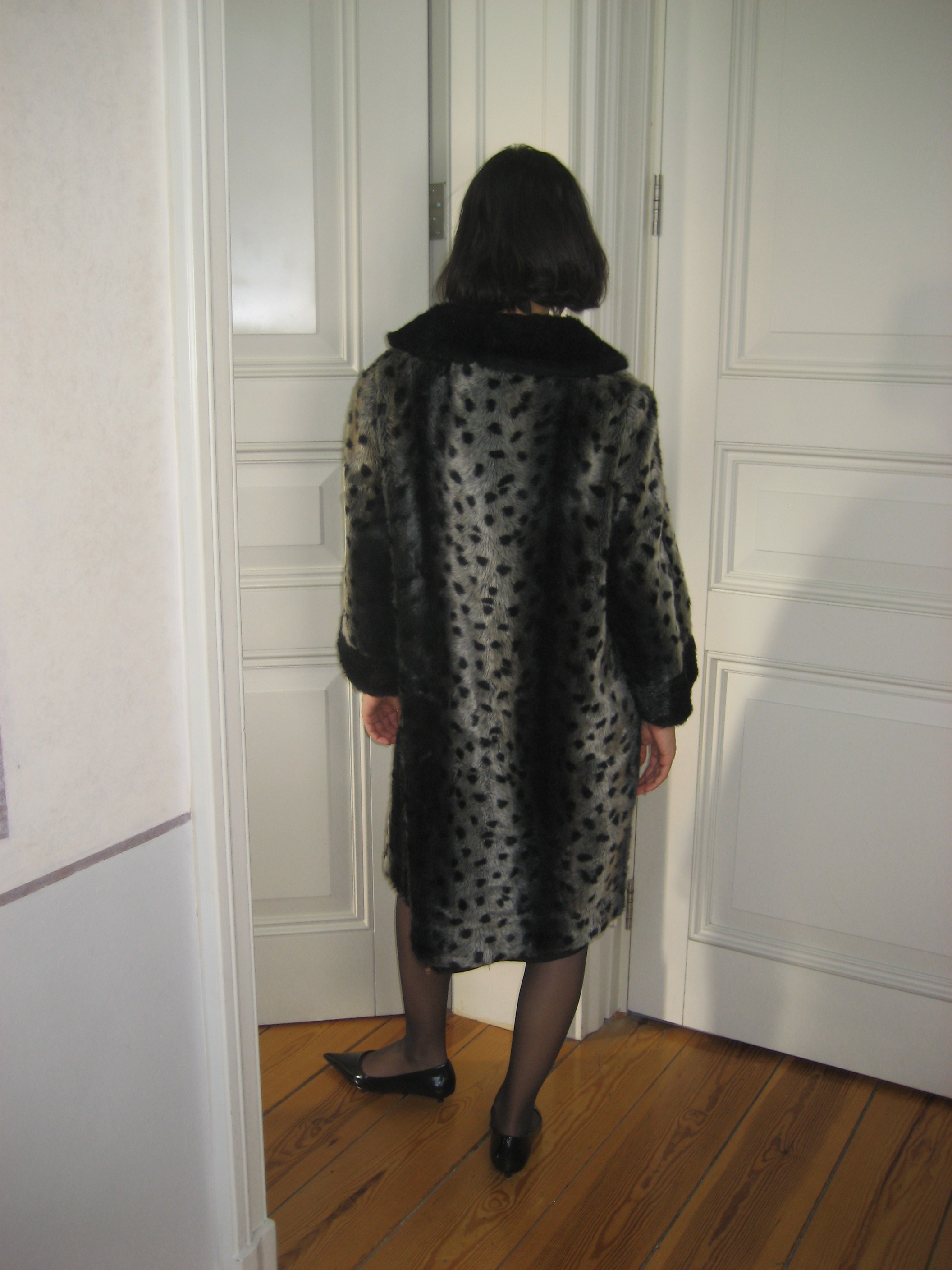 Patterned Gray Faux Fur Coat