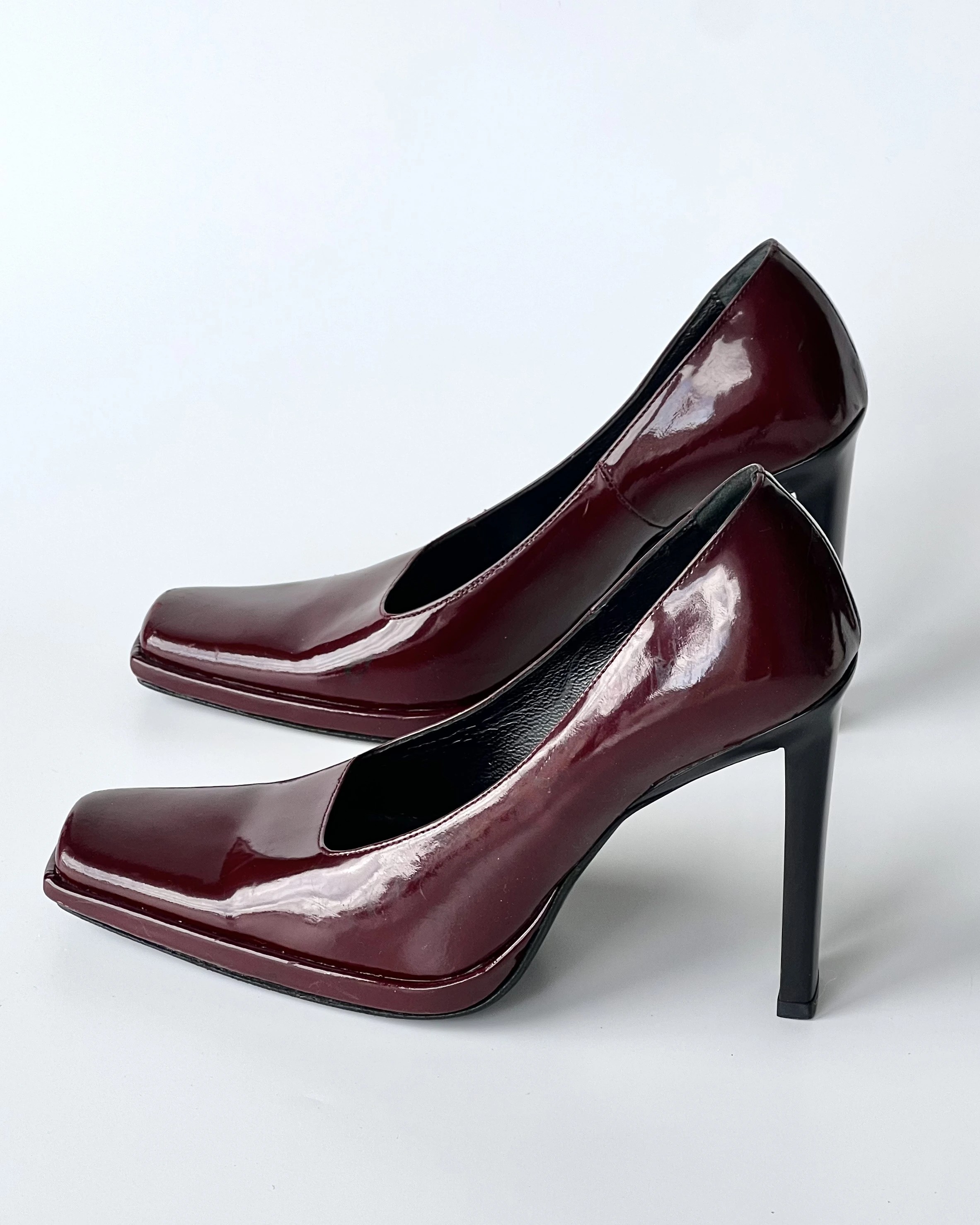 Nursace Patent Leather Heels