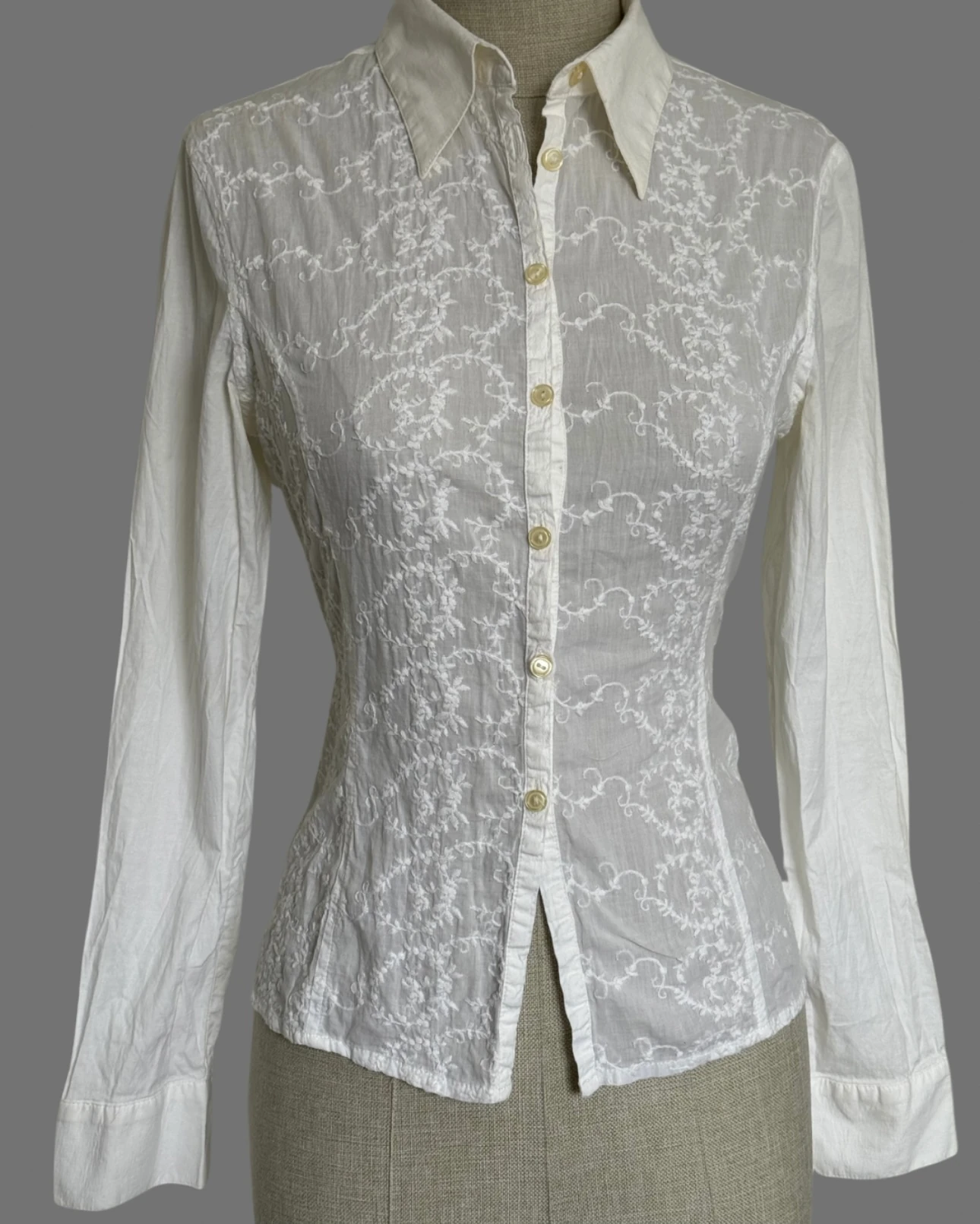 Vintage White Embroidery Character Shirt main image 1
