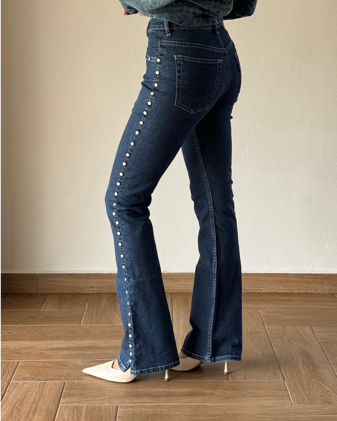 Zımba Detaylı Vintage Jean